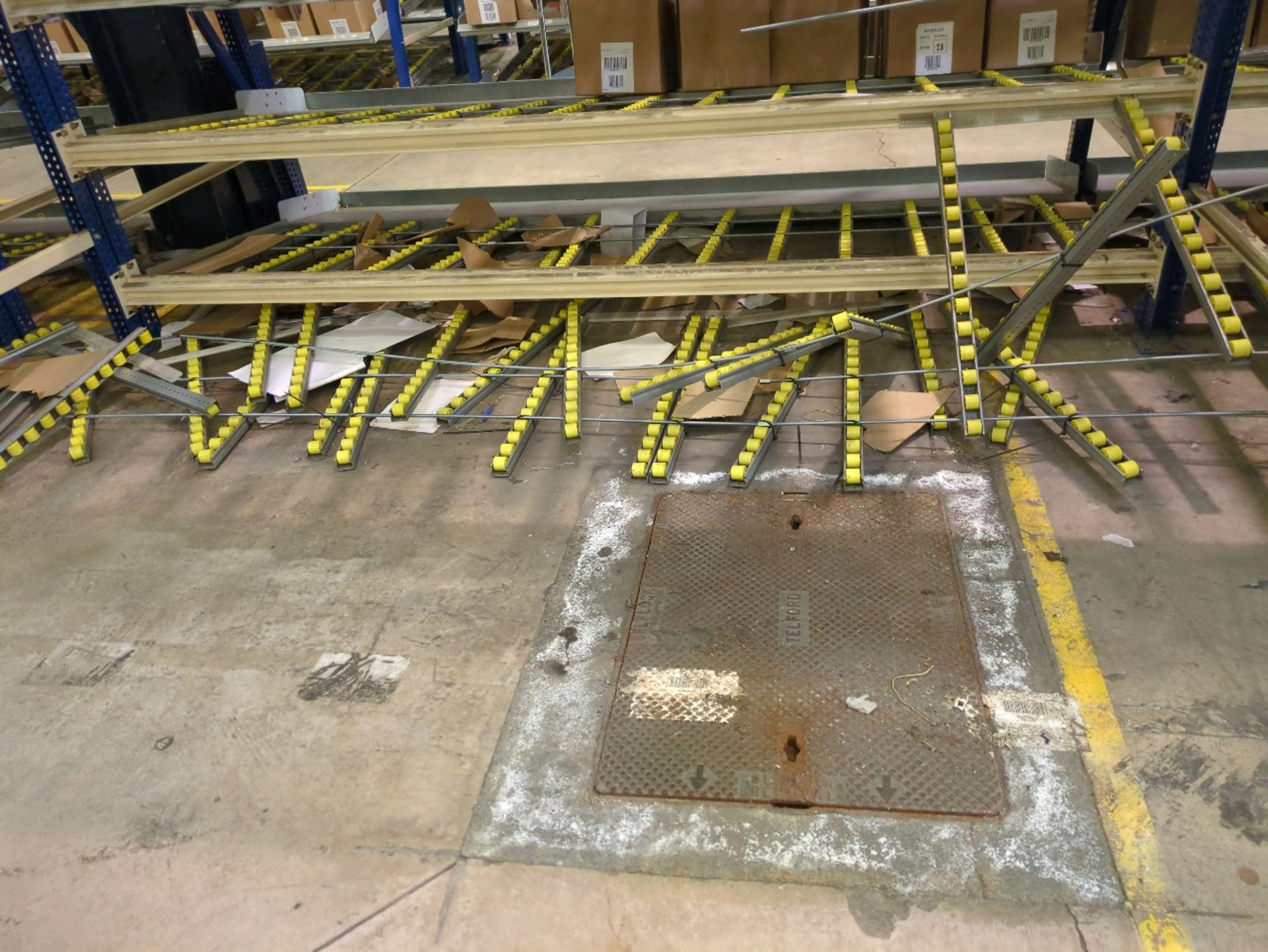 A Run Of 6 Bays Of Back To Back Flow Racks - Image 12 of 12