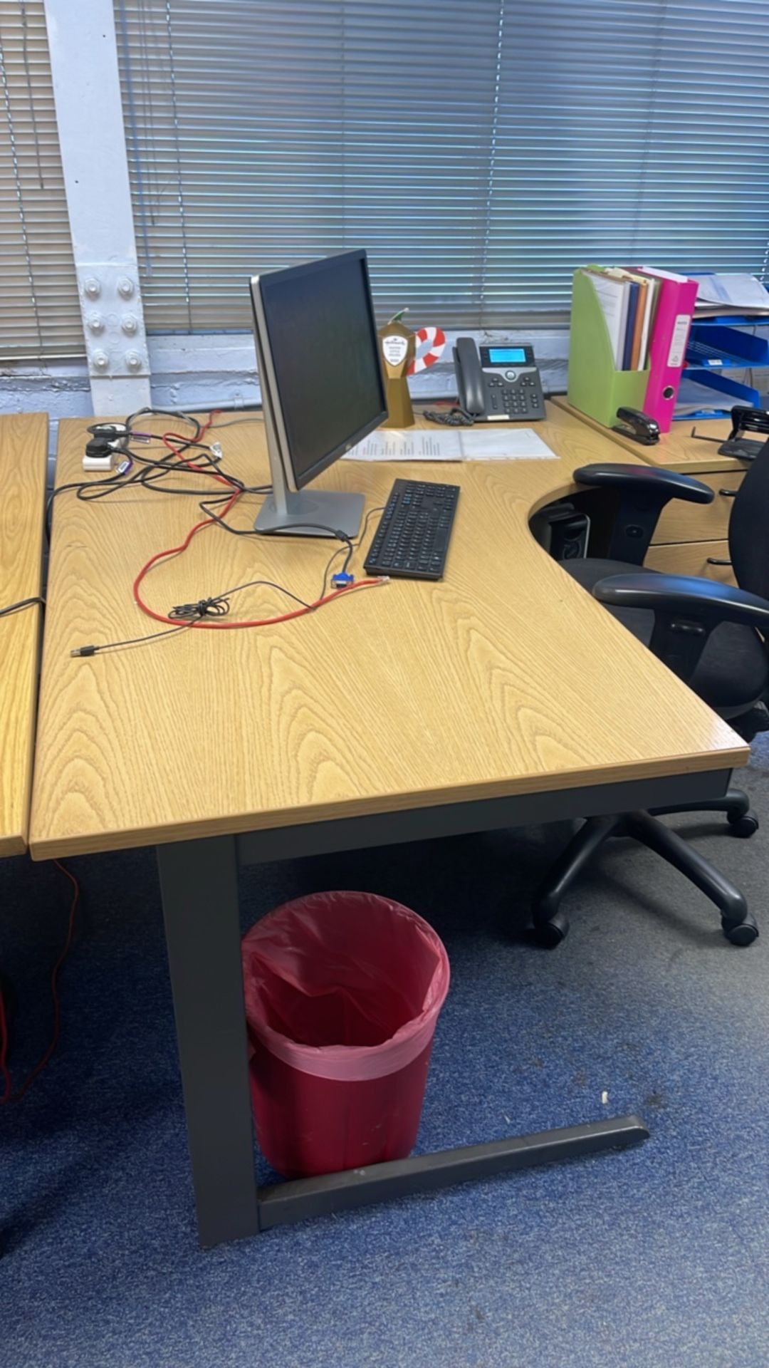 Bank Of 4 Desks, Chairs & Drawers - Image 13 of 18