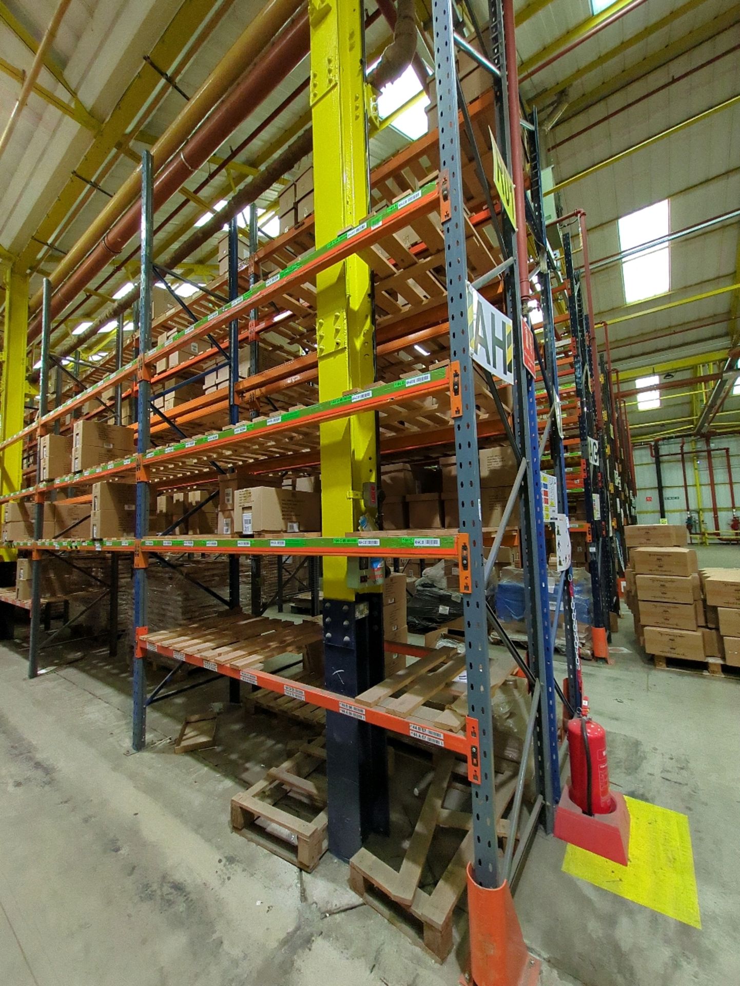 Run Of 44 Bays Of Back To Back Boltless Industrial Pallet Racking - Image 6 of 20