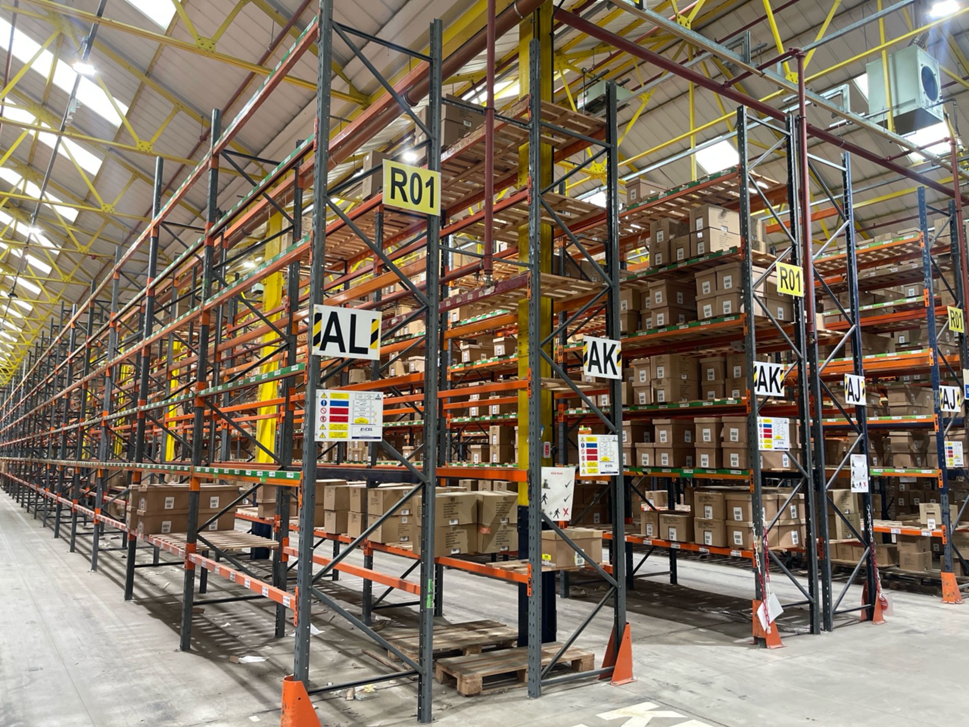 Run Of 44 Bays Of Back To Back Boltless Industrial Pallet Racking