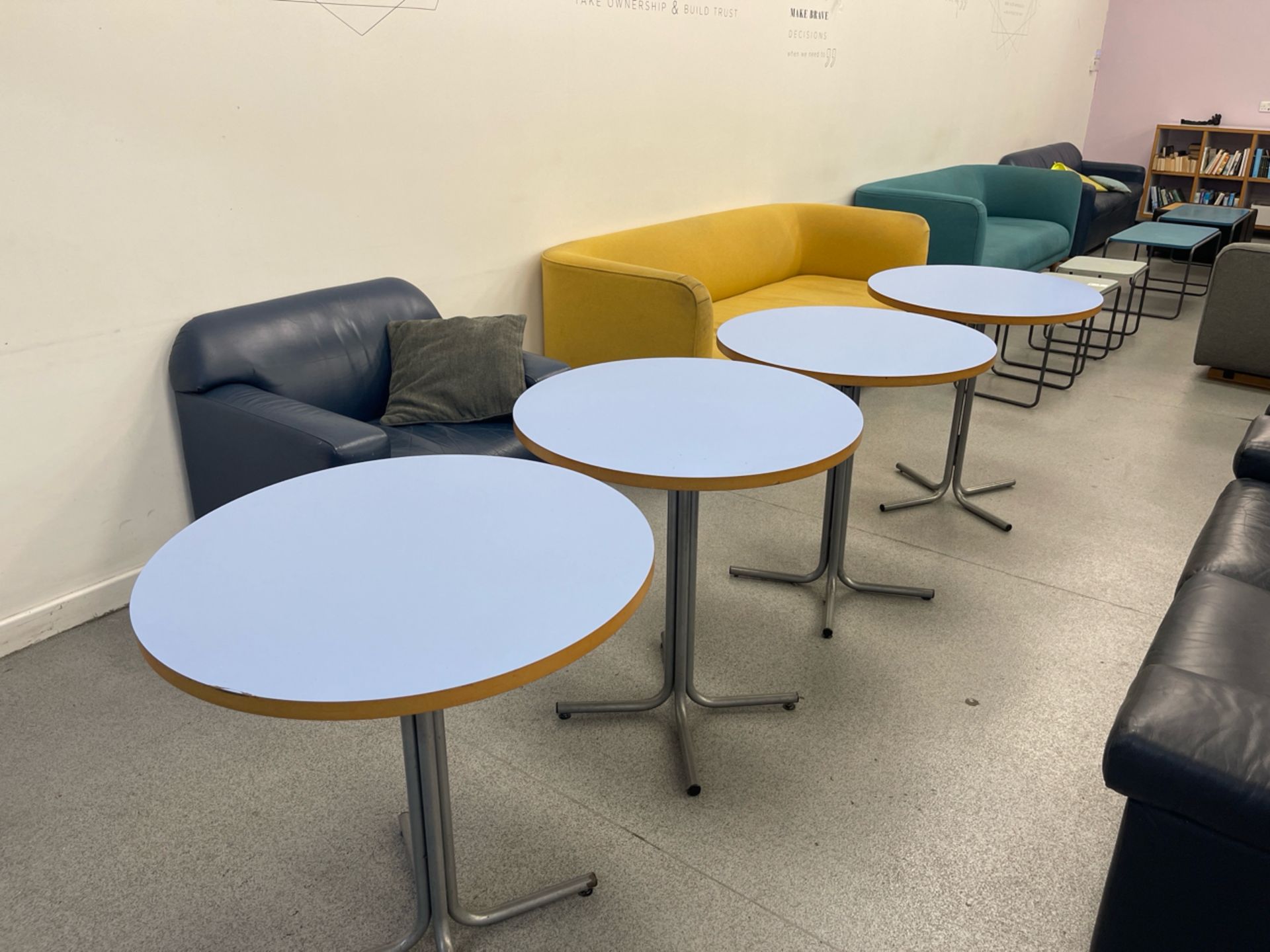 Circular Tables x4