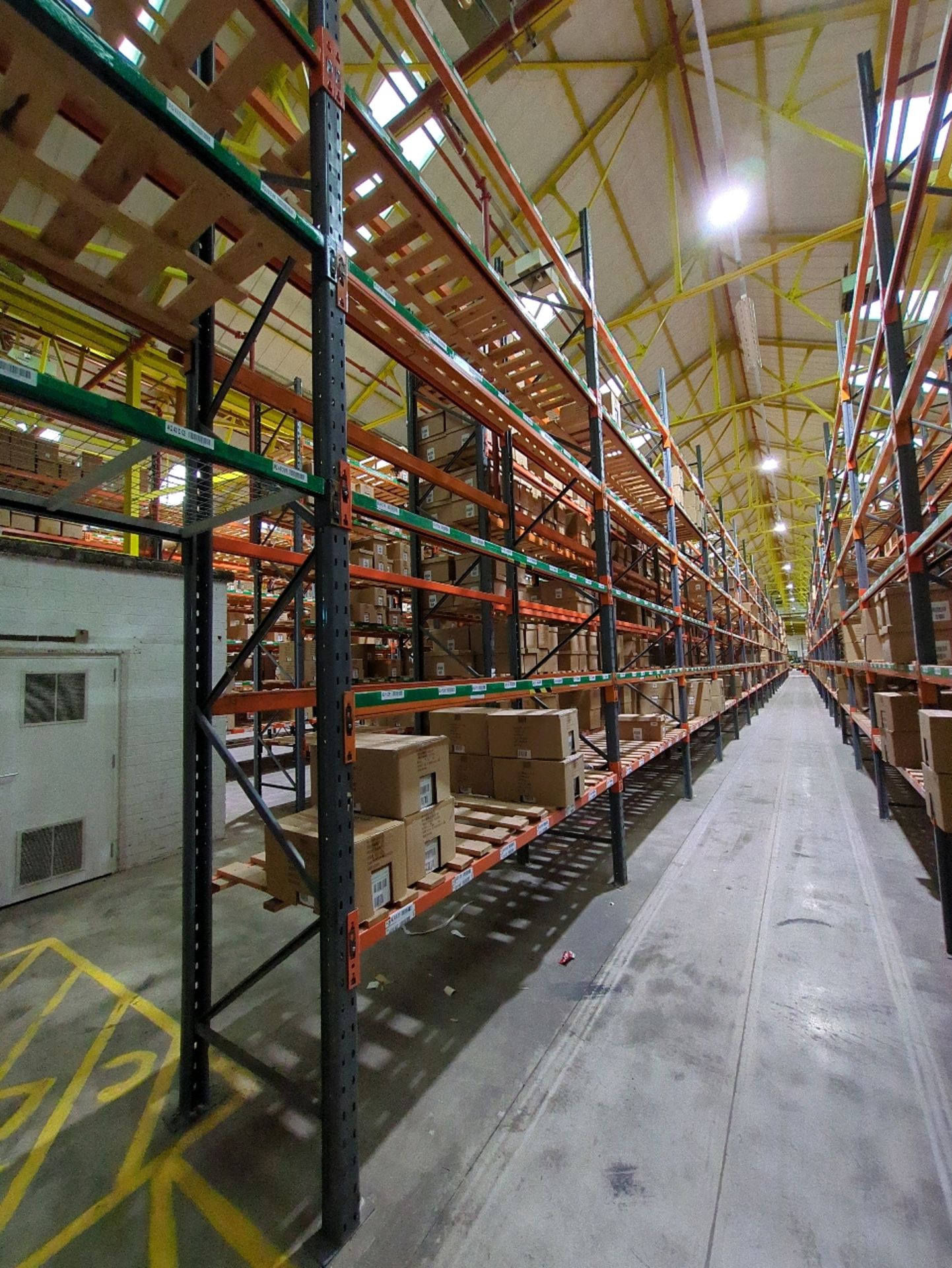 Run Of 42 Bays Of Back To Back Boltless Industrial Pallet Racking - Image 15 of 17