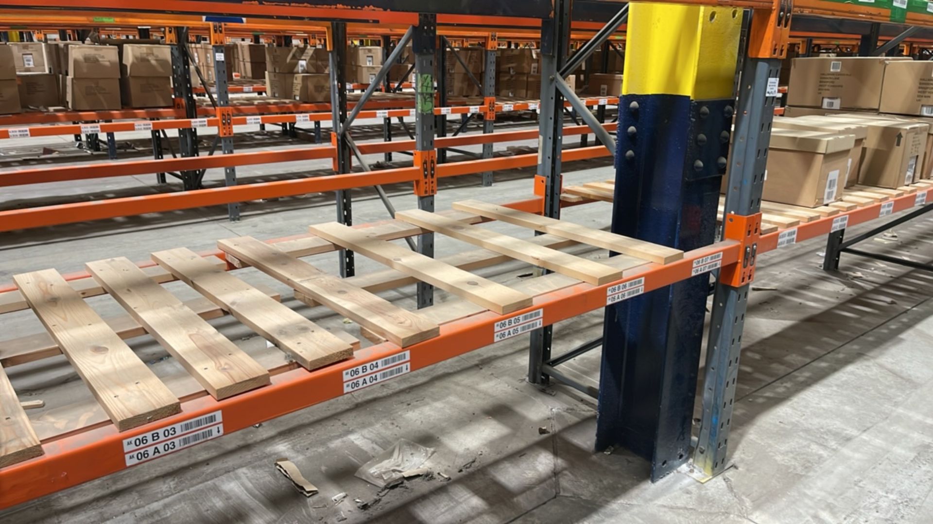 Run Of 44 Bays Of Back To Back Boltless Industrial Pallet Racking - Image 10 of 12