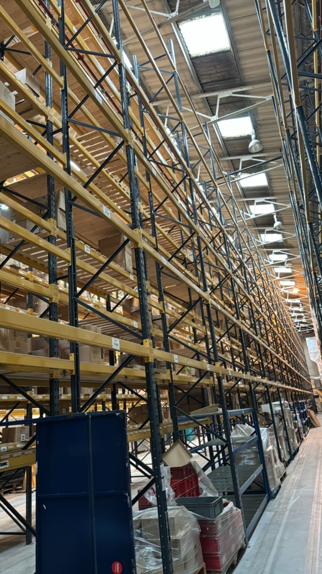 Run Of 46 Bays Of Back To Back Boltless Industrial Pallet Racking - Image 10 of 13