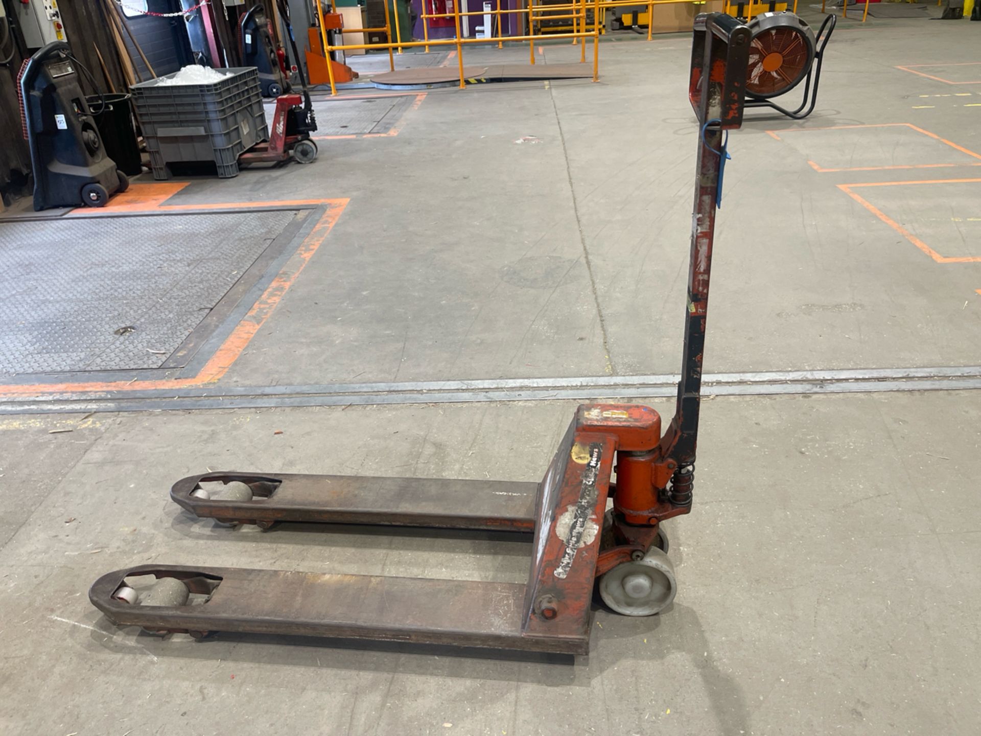 2000kg Pallet Truck