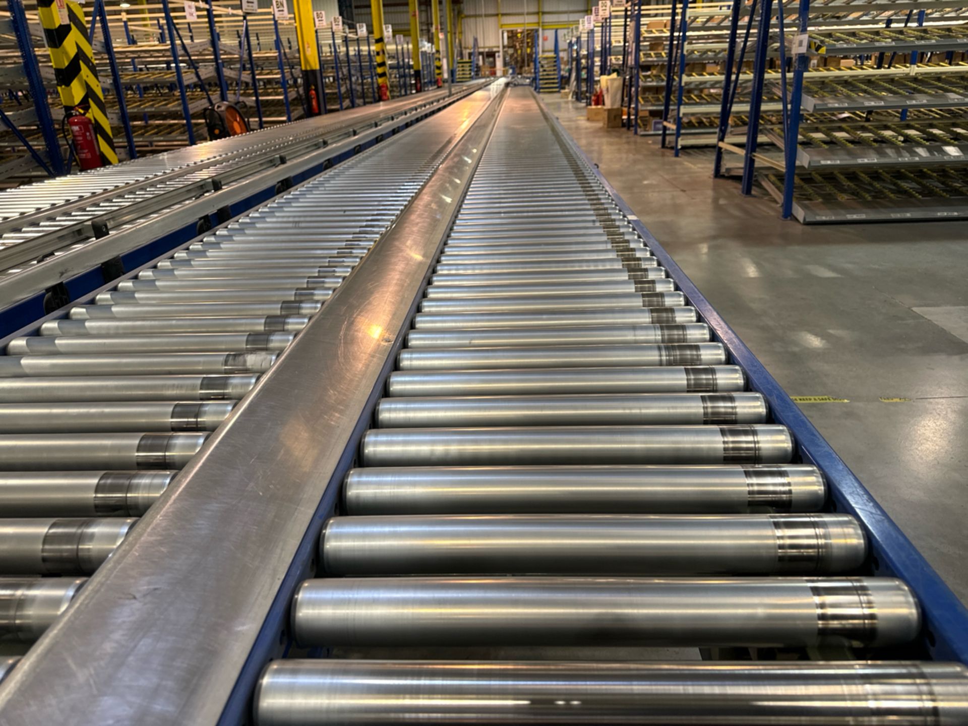 Motorised Roller Conveyor - 2 Rows - Image 5 of 8