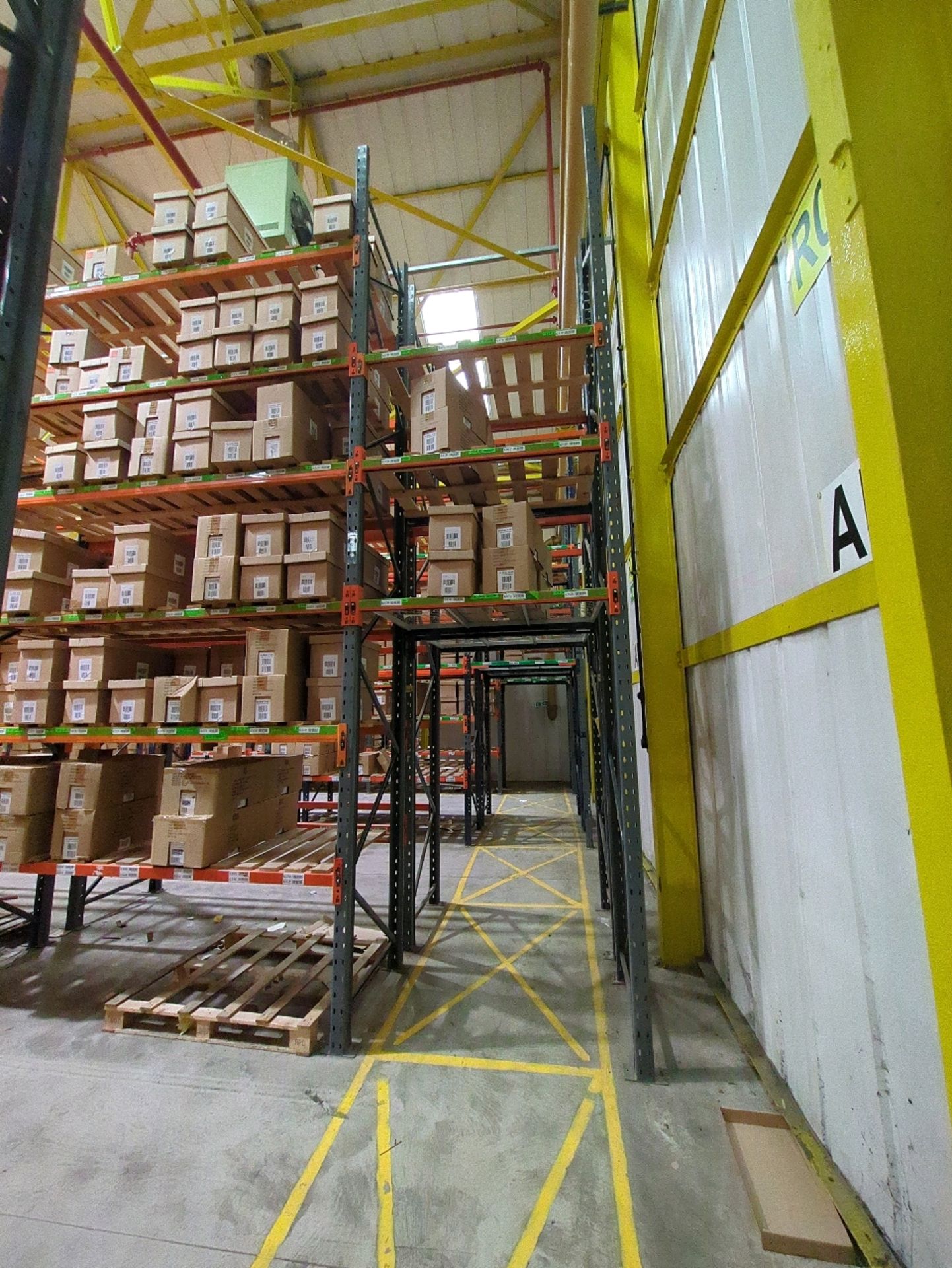 Run Of 44 Bays Of Back To Back Boltless Industrial Pallet Racking - Image 16 of 21