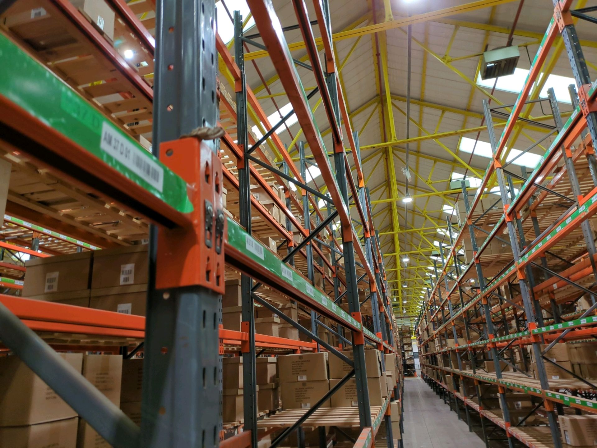 Run Of 44 Bays Of Back To Back Boltless Industrial Pallet Racking - Image 20 of 21