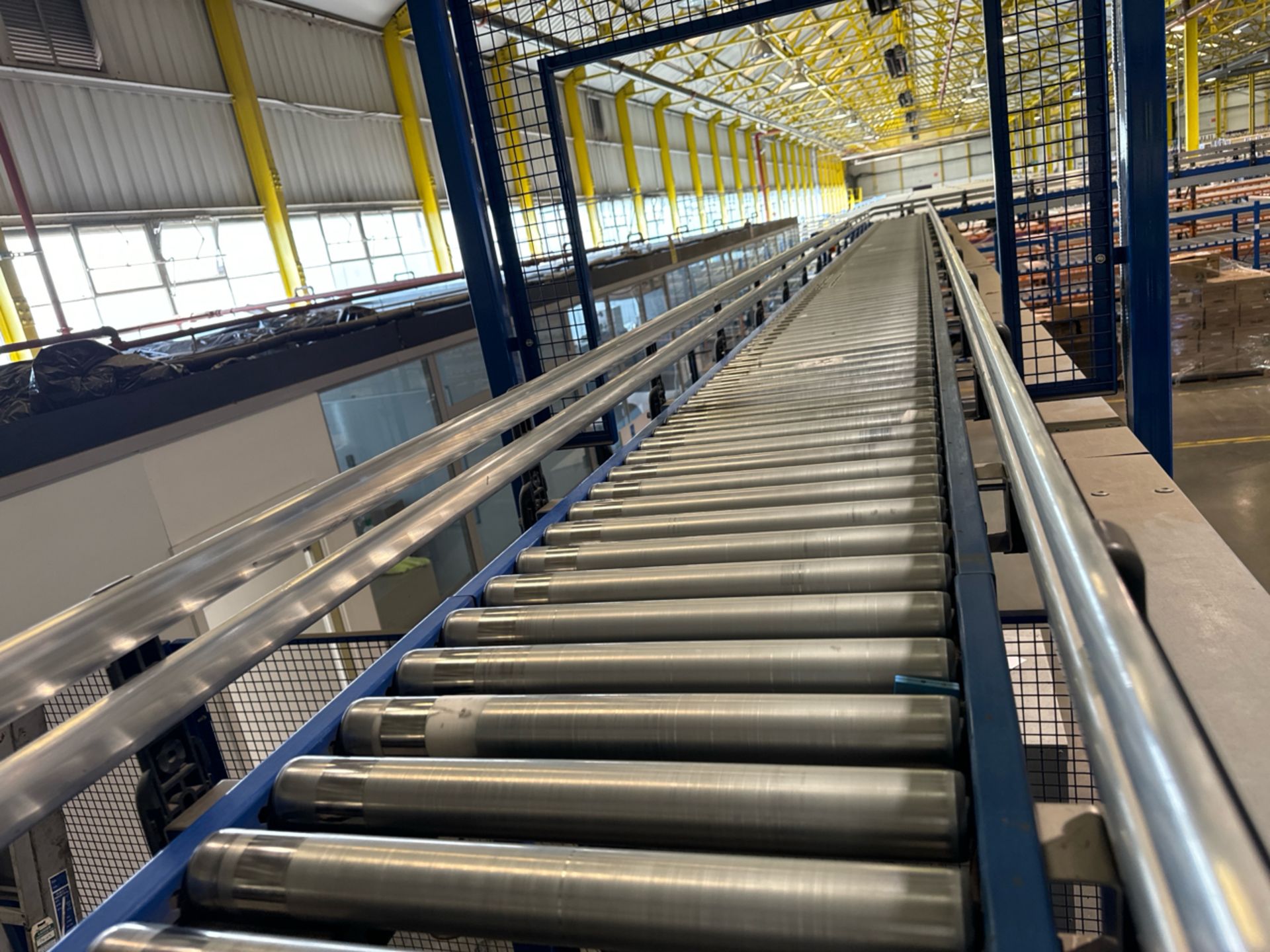 Elevated Motorised Roller Conveyor - Image 2 of 12