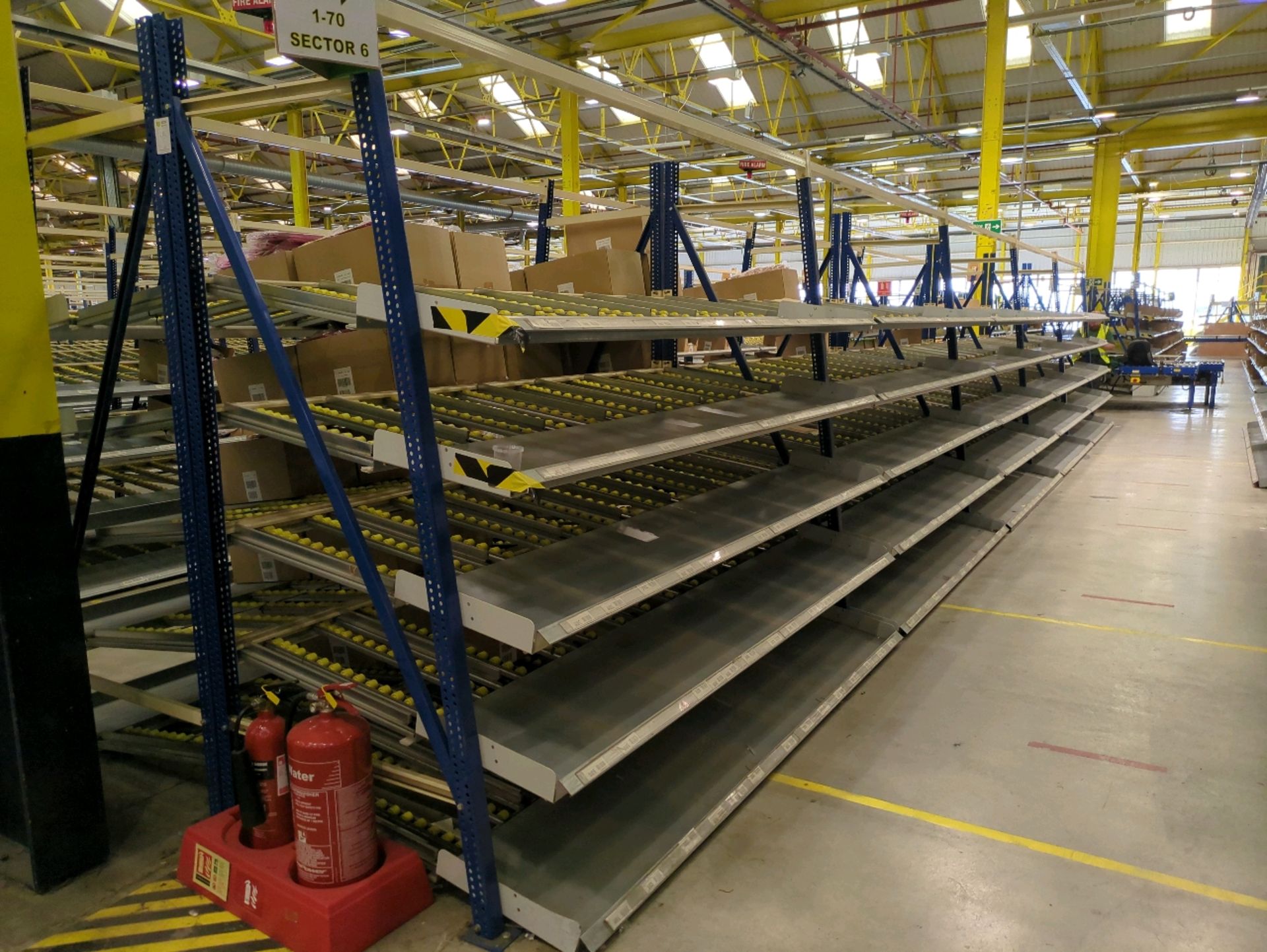 A Run Of 10 Bays Of Back To Back Flow Racks - Image 10 of 14