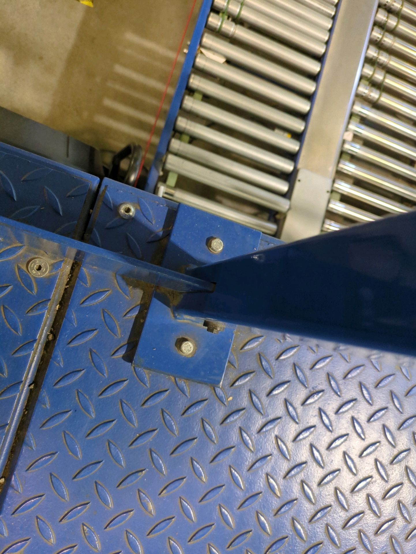 Blue Steel Double Stair Gantree - Image 12 of 16