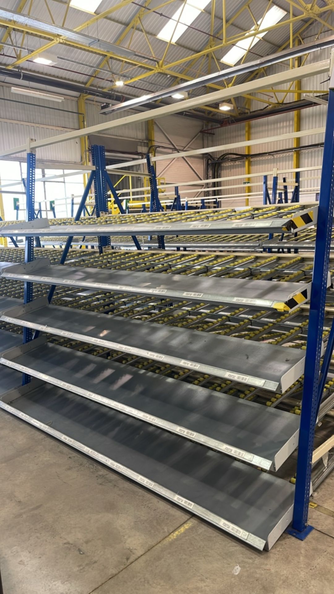 A Run Of 8 Bays Of Back To Back Flow Racks - Image 2 of 10