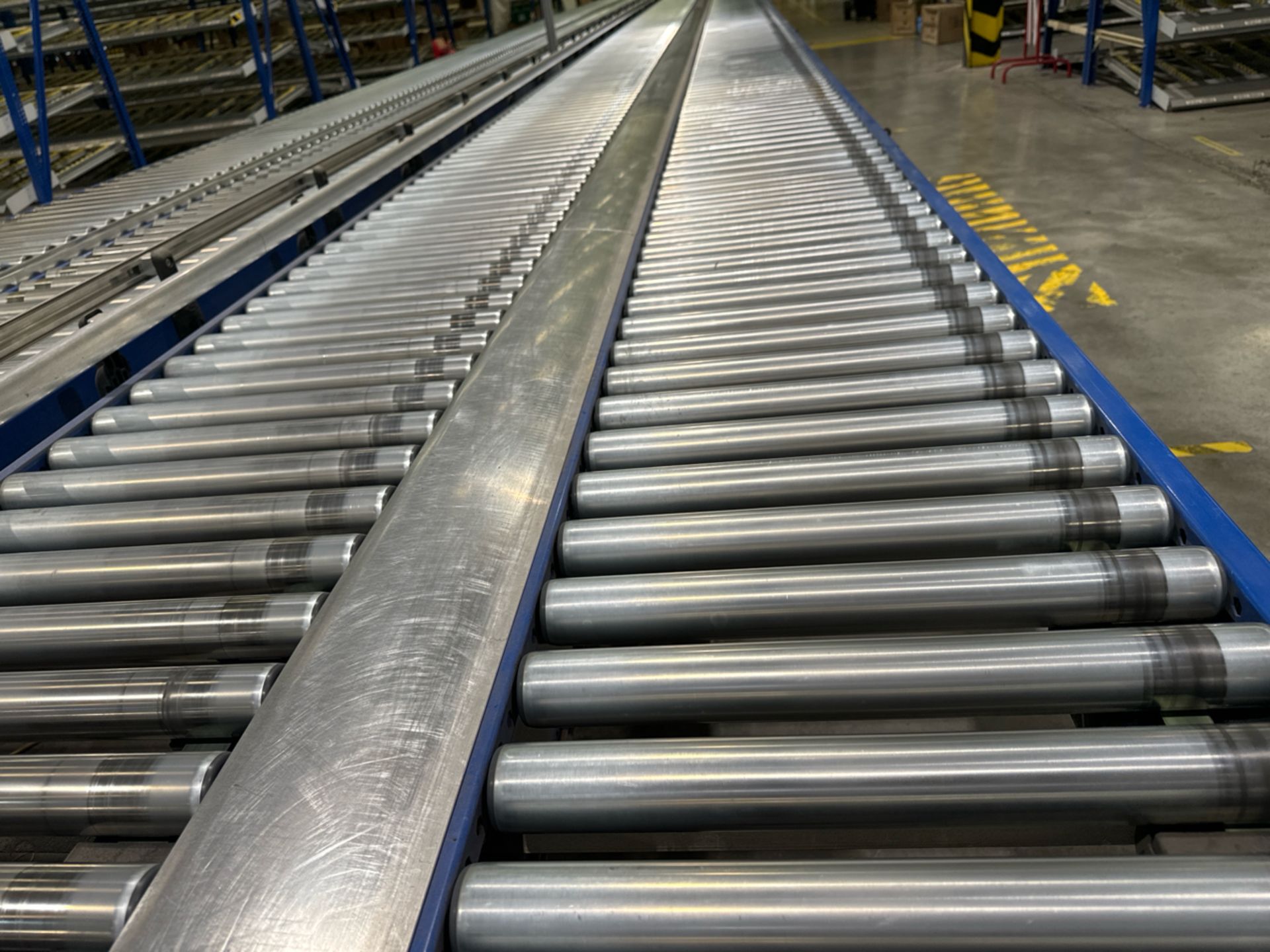 Motorised Roller Conveyor - 2 Rows - Image 2 of 10