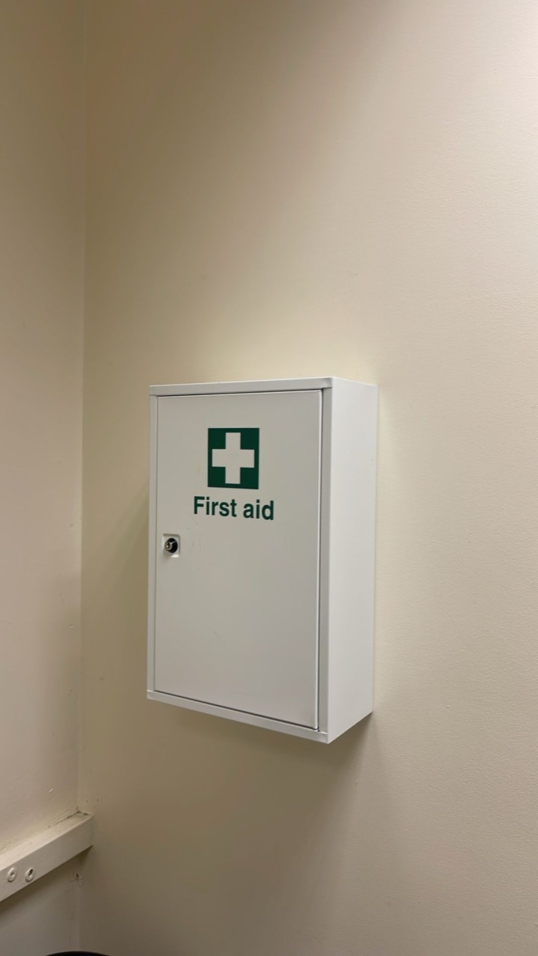 Contents Of First Aid Room - Image 6 of 11