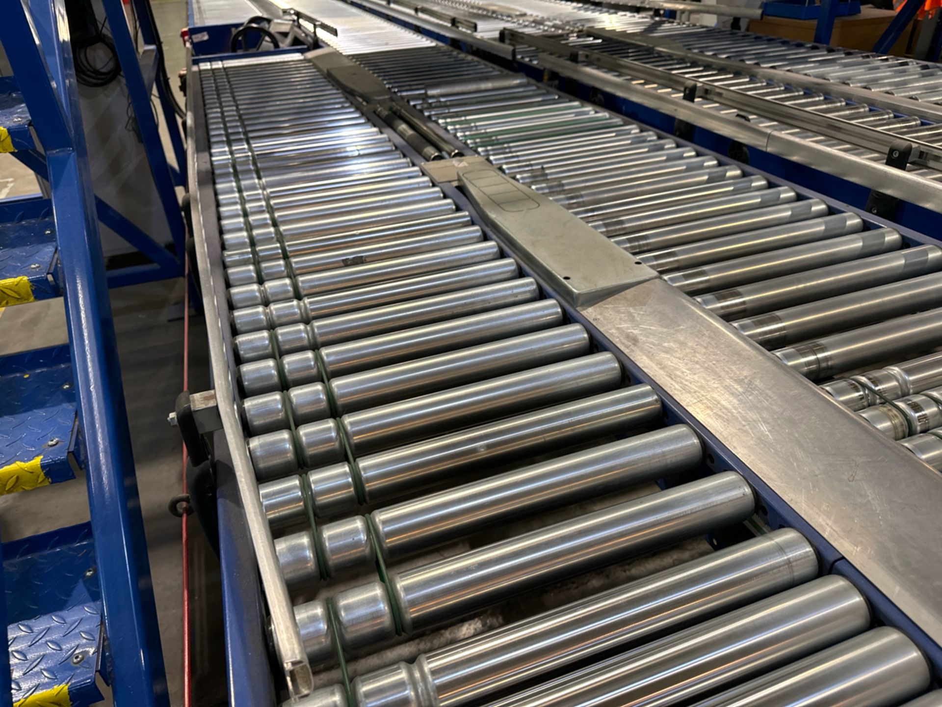 Motorised Roller Conveyor - 2 Rows - Image 4 of 8