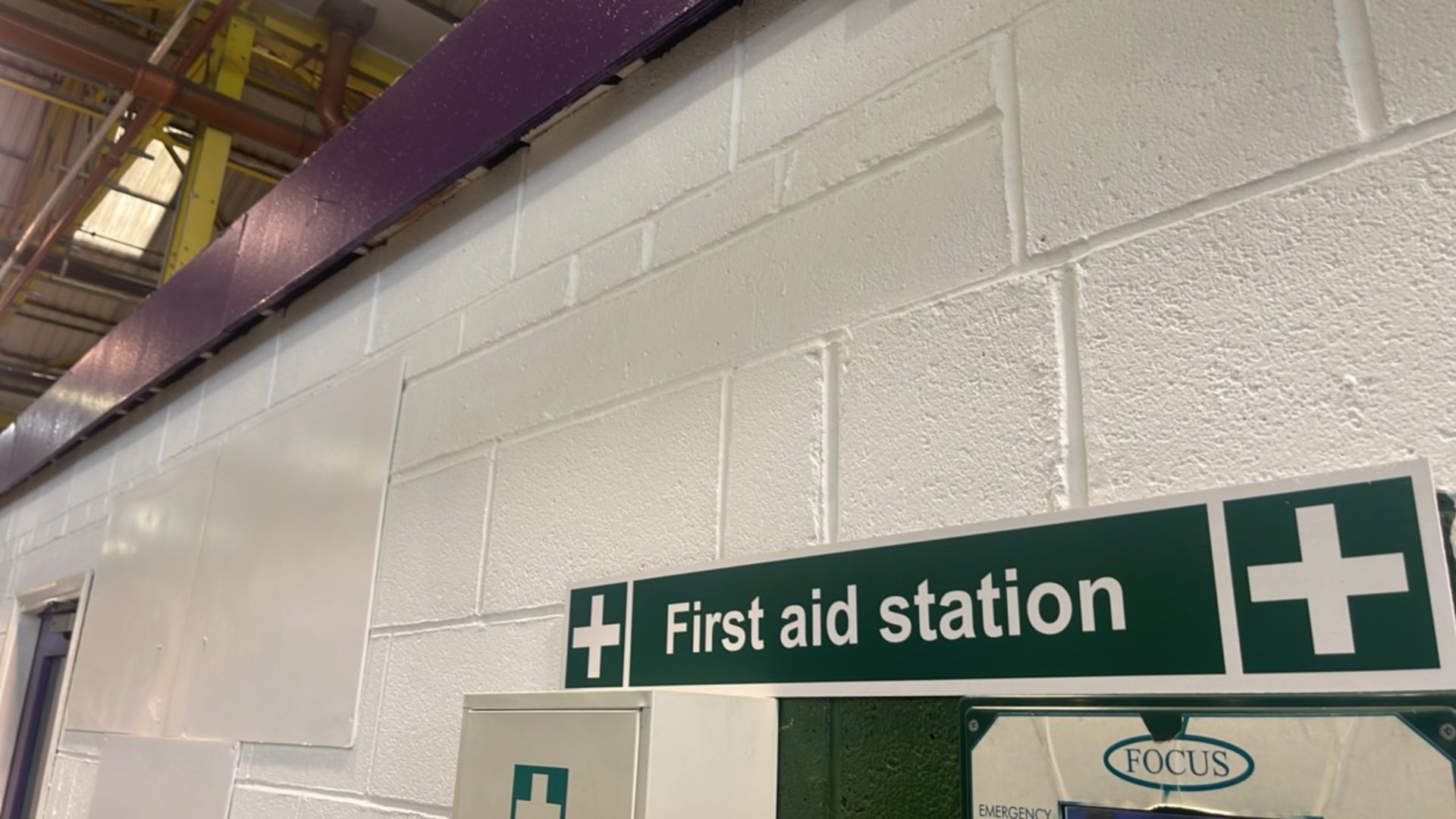 First Aid Wall Mounted Station - Image 4 of 5