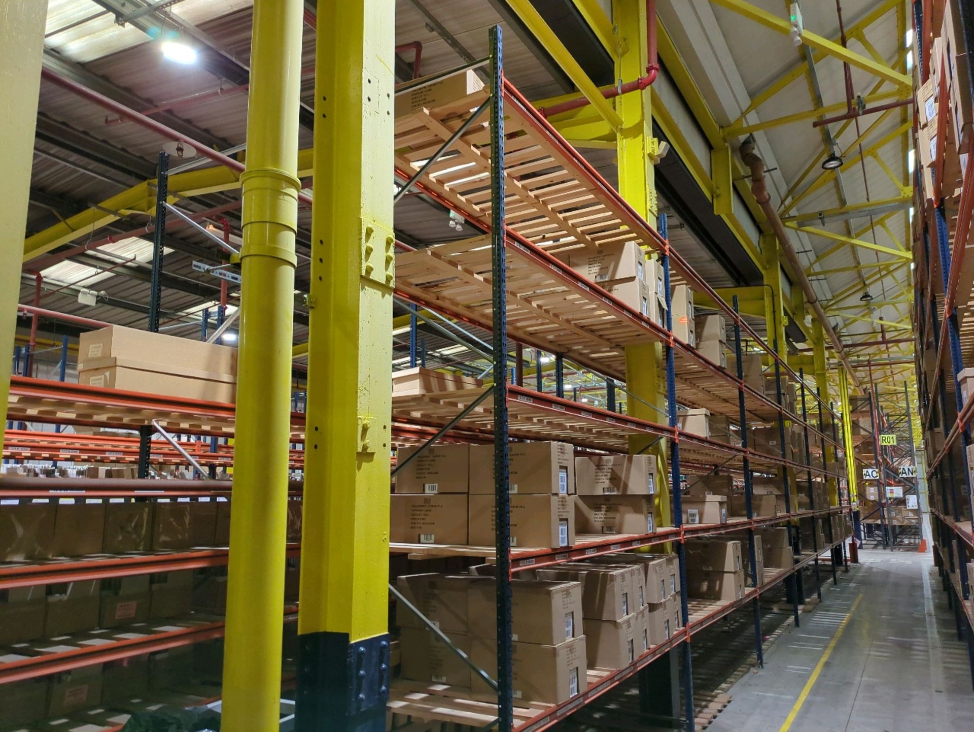 Run Of 9 Bays Of Boltless Industrial Pallet Racking - Image 2 of 13