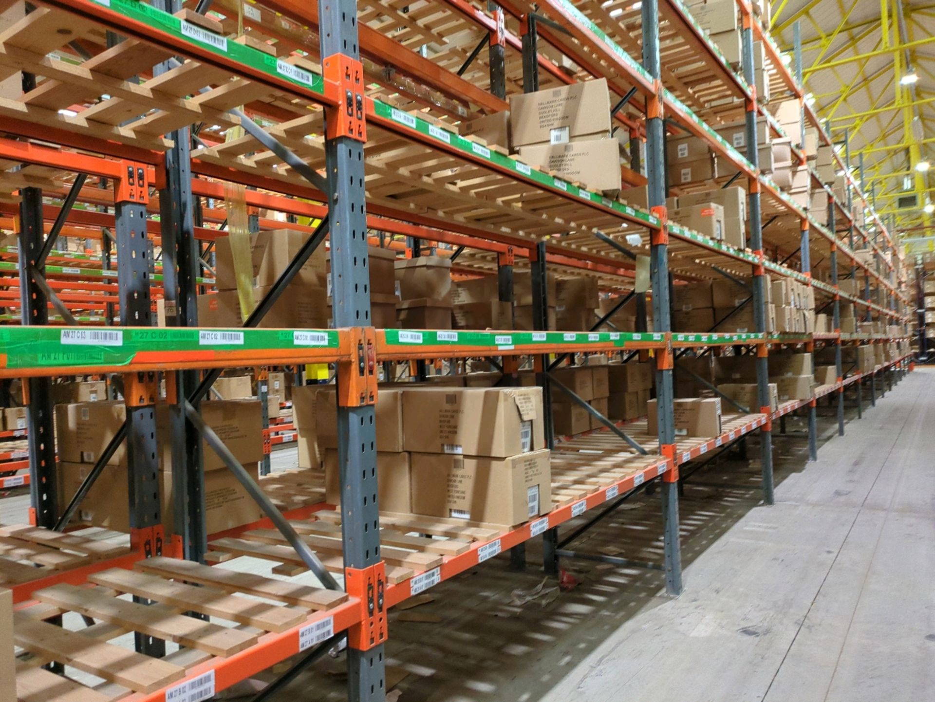 Run Of 44 Bays Of Back To Back Boltless Industrial Pallet Racking - Image 21 of 21