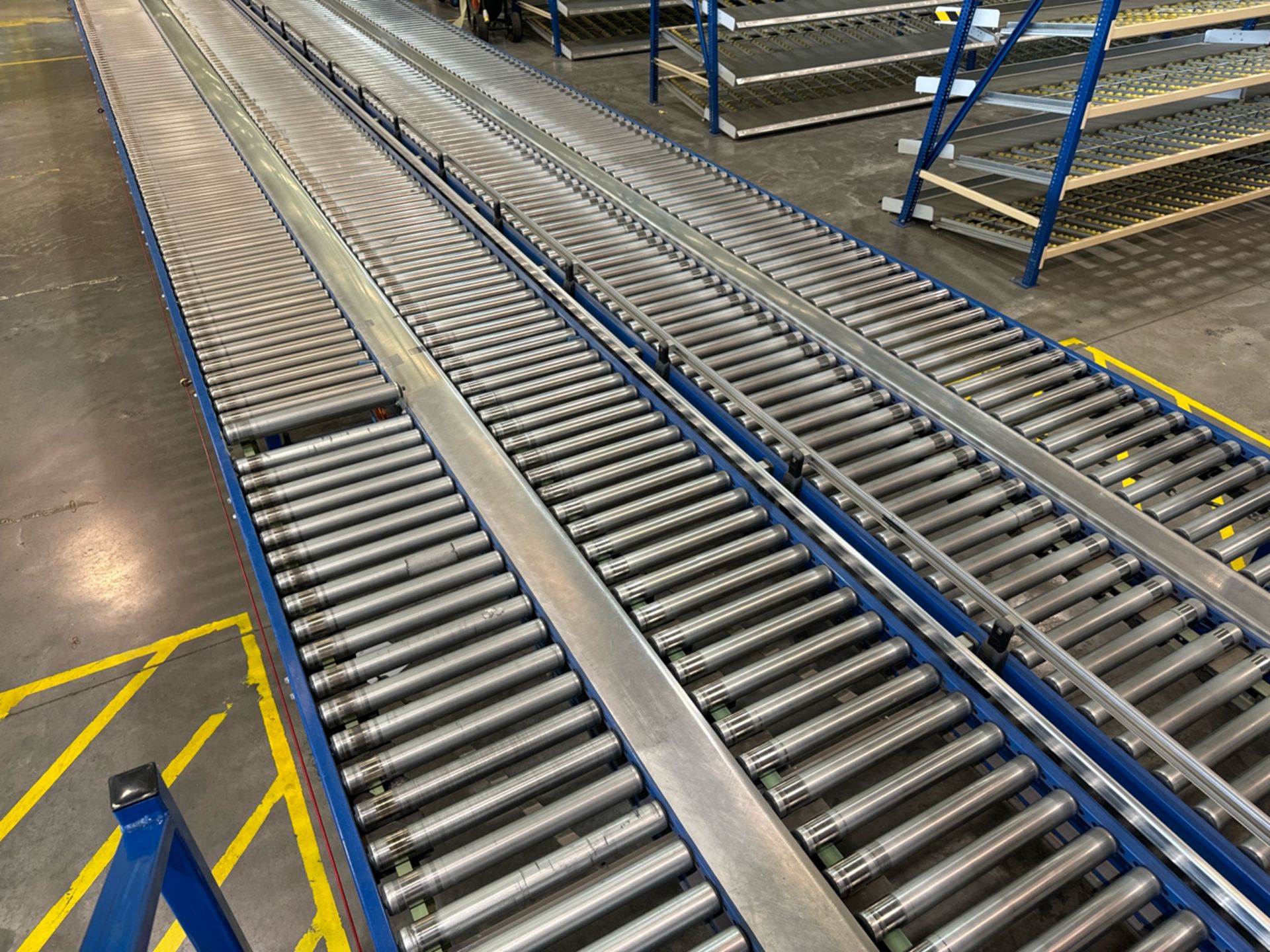 Motorised Roller Conveyor - 4 Rows - Image 10 of 12