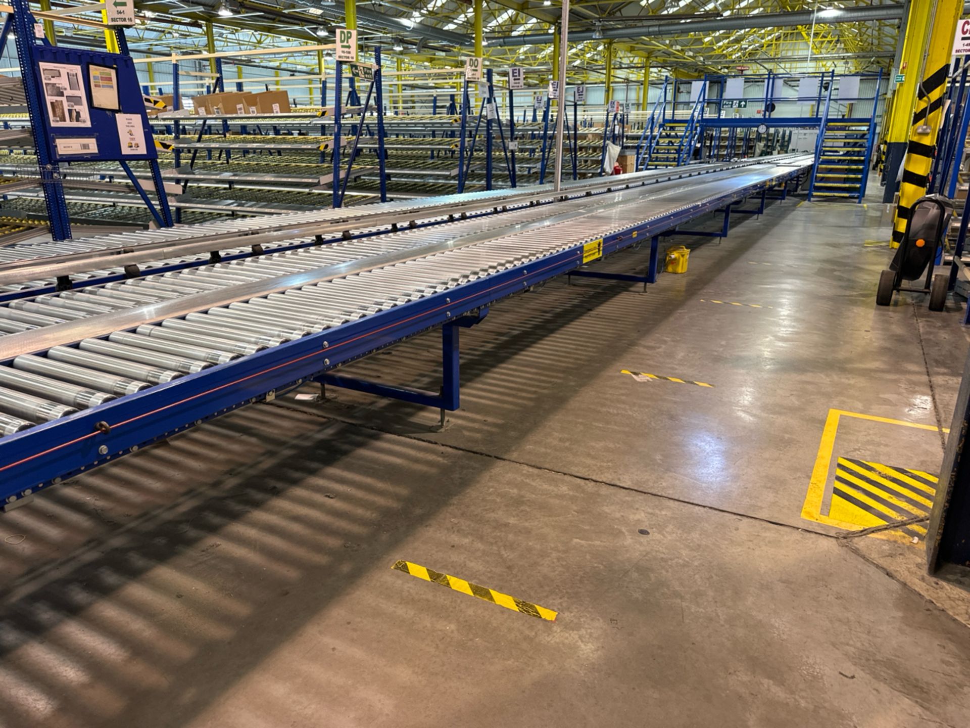 Motorised Roller Conveyor - 2 Rows - Image 2 of 8