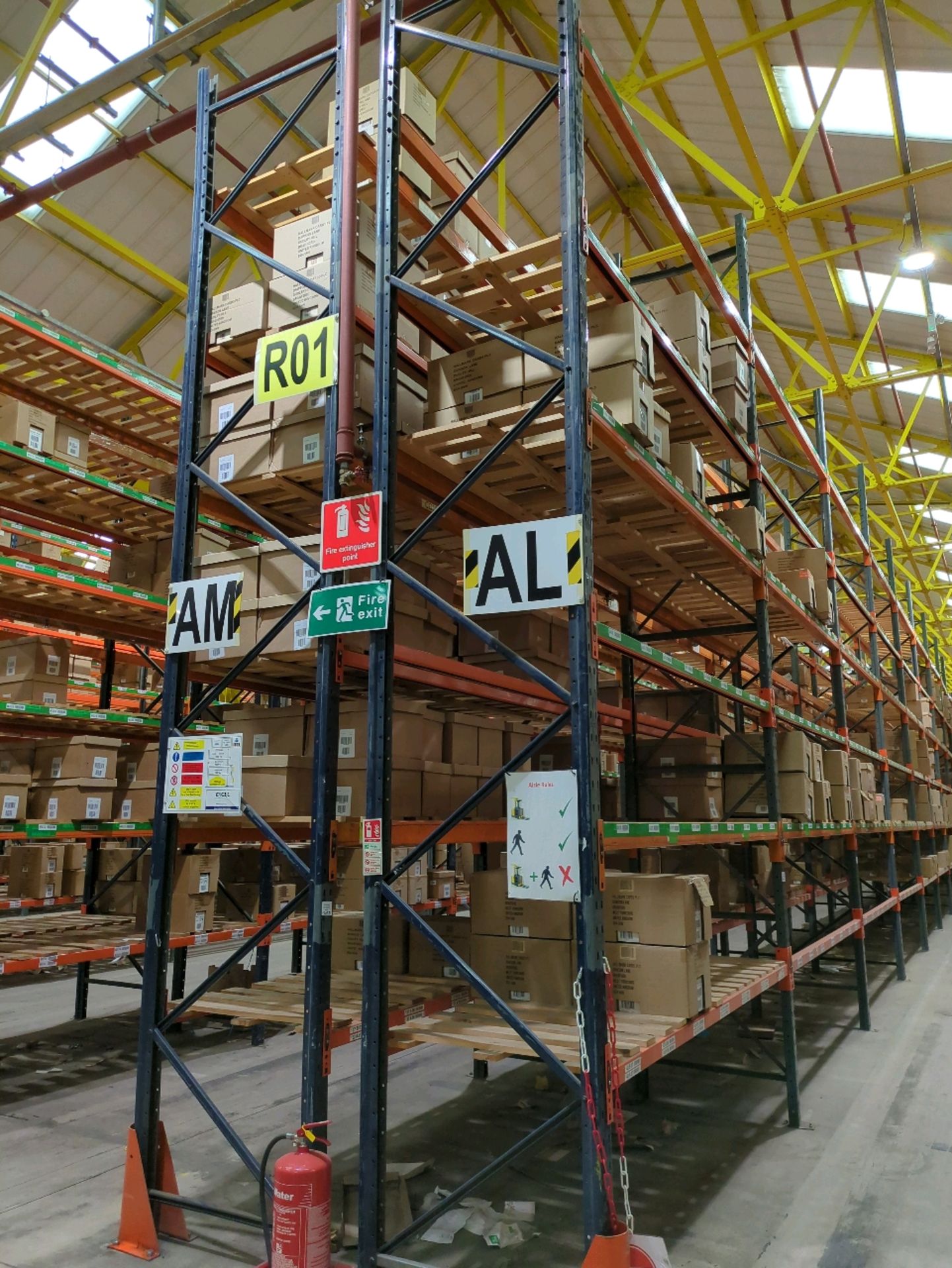 Run Of 44 Bays Of Back To Back Boltless Industrial Pallet Racking - Image 3 of 21