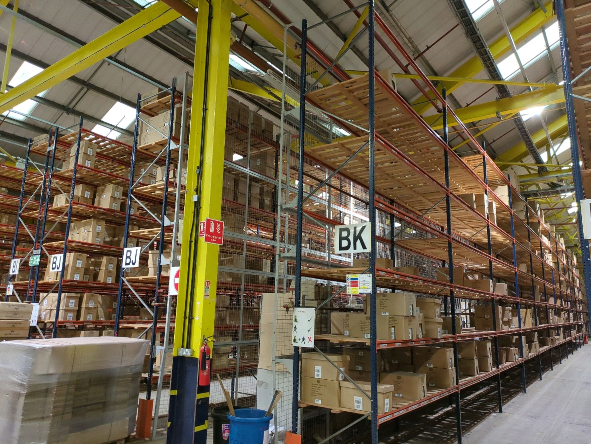 Run Of 12 Bays Of Boltless Industrial Pallet Racking