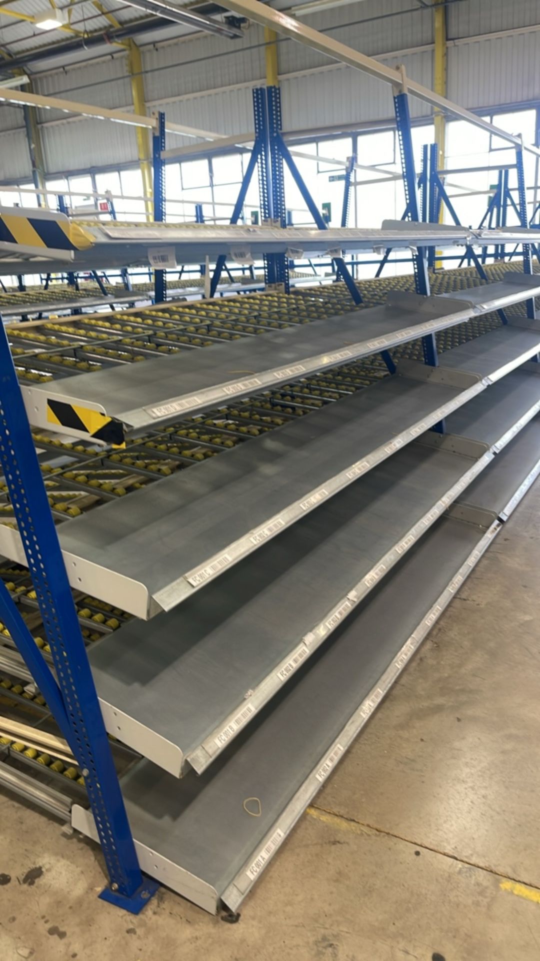 A Run Of 8 Bays Of Back To Back Flow Racks - Image 10 of 10