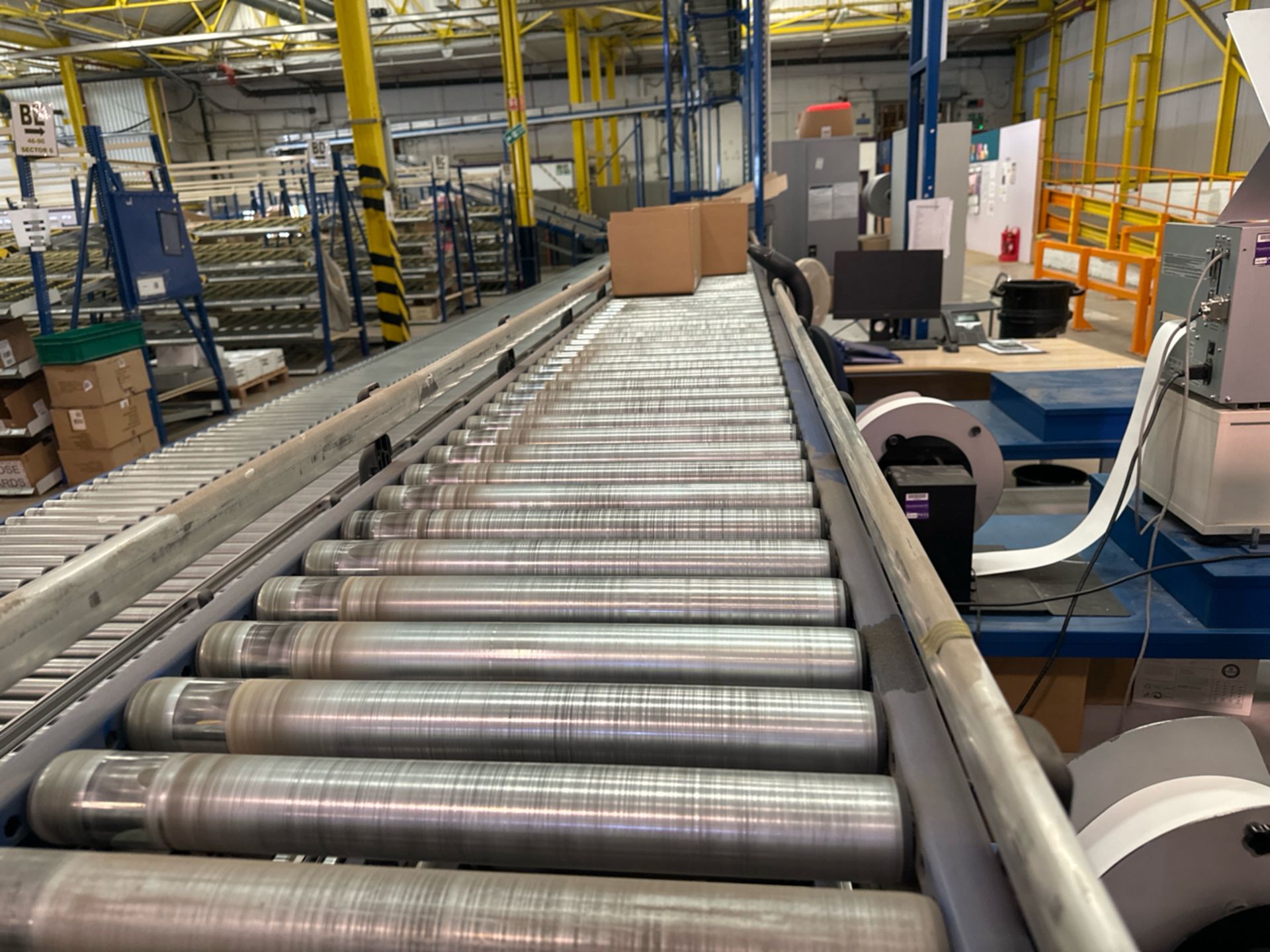 Elevated Motorised Roller Conveyor - Image 9 of 12