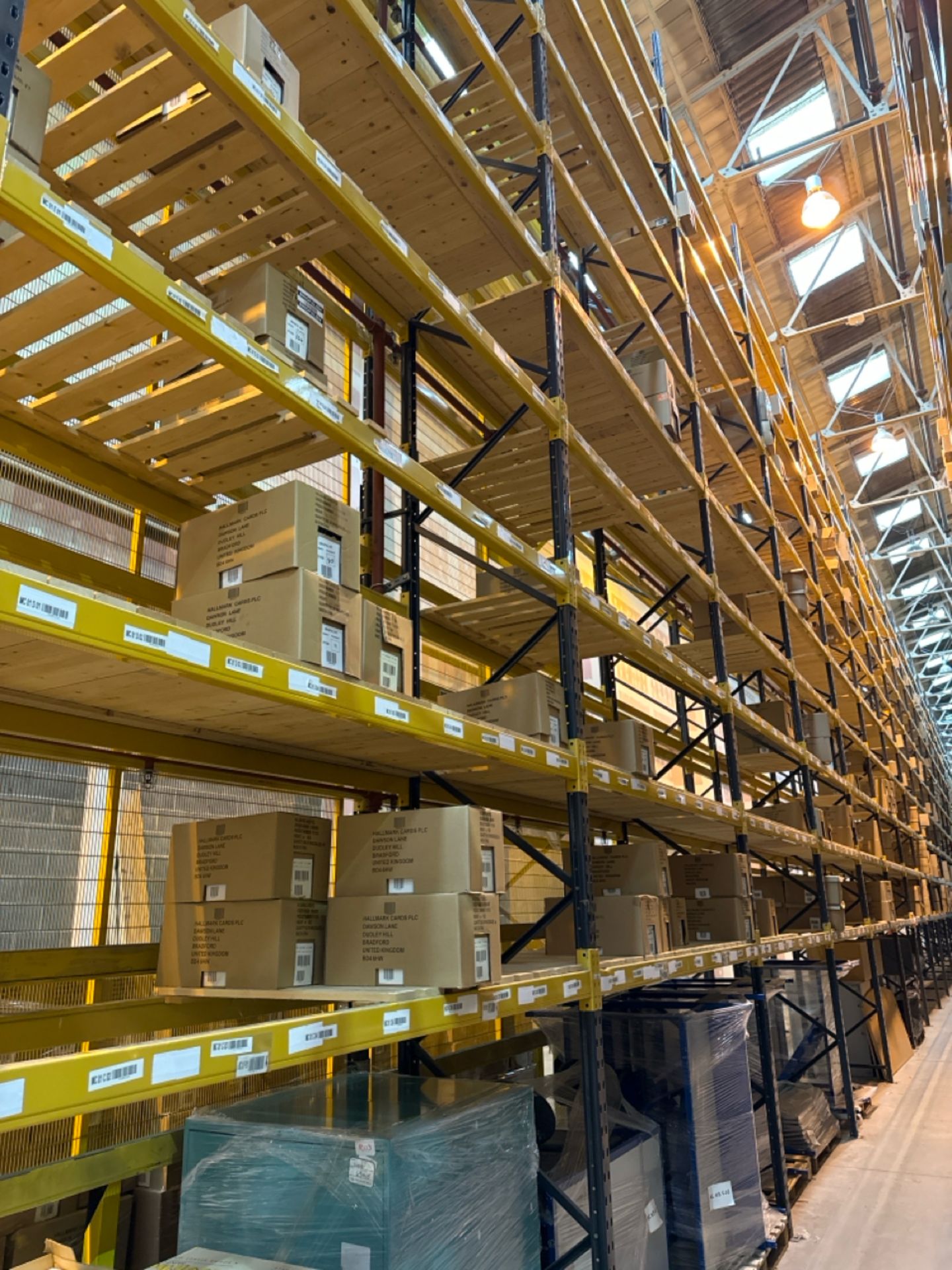 Run Of 34 Bays Of Back To Back Boltless Industrial Pallet Racking - Image 3 of 12