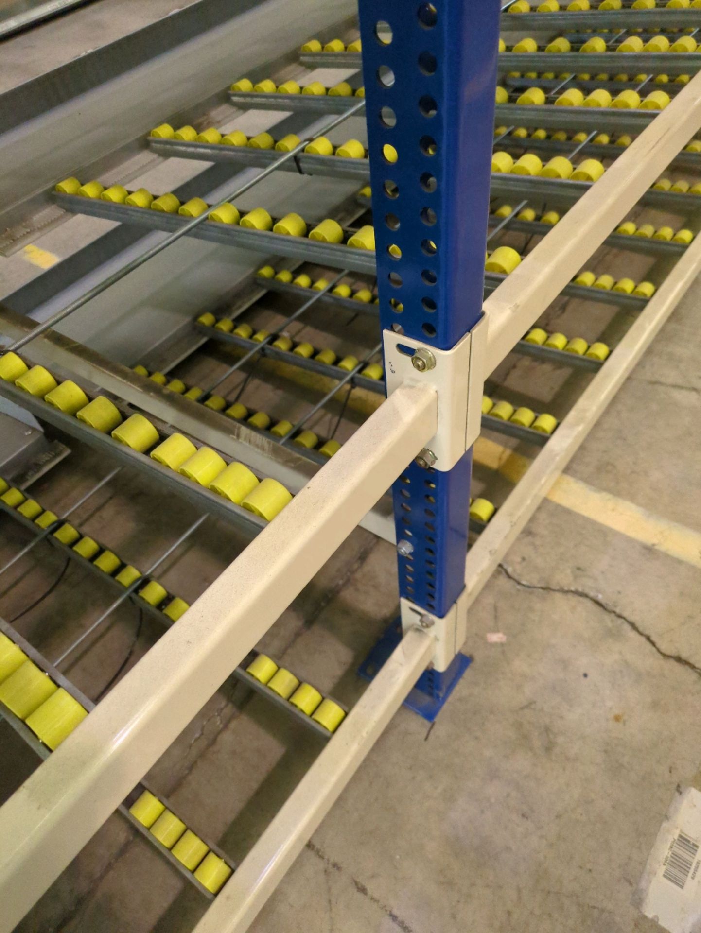 A Run Of 3 Bays Of Flow Racks - Image 8 of 9