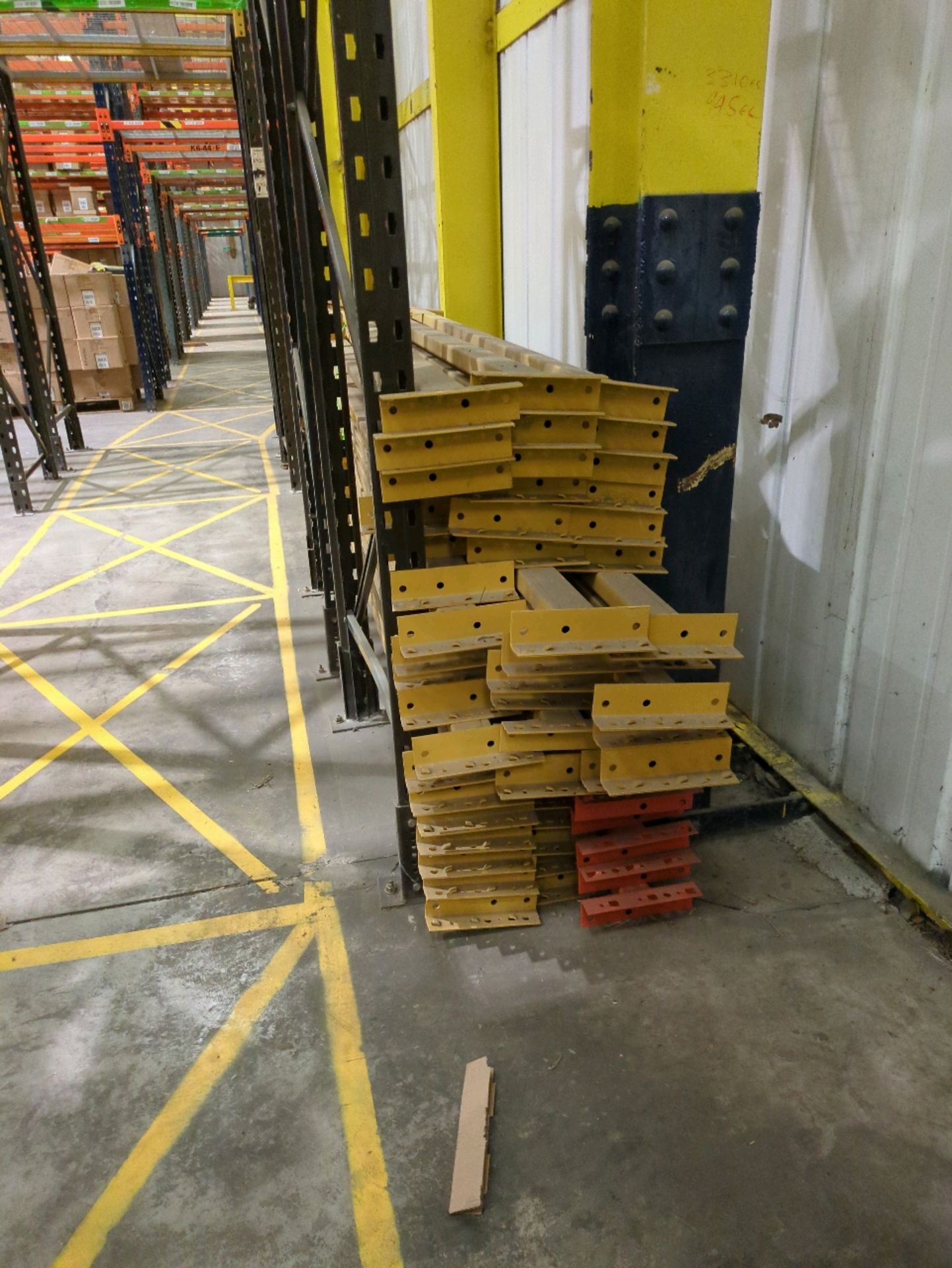 Large Quantity Of Pallet Racking Beams - Image 8 of 9