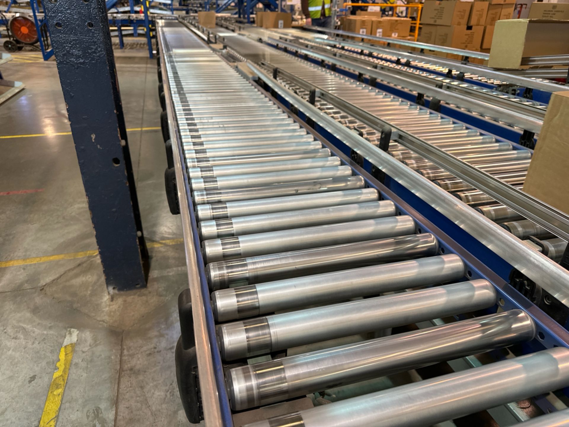 Motorised Roller Conveyor - 2 Runs - Image 4 of 8