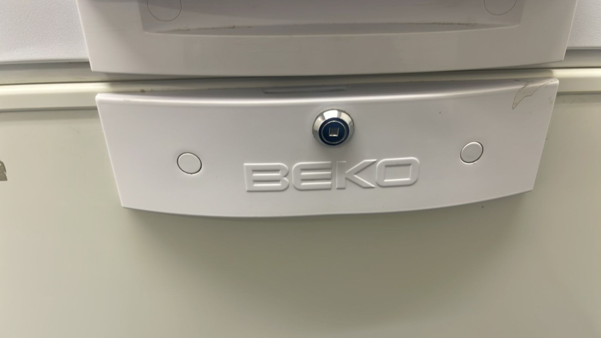 Beko Chest Freezer - Image 2 of 9