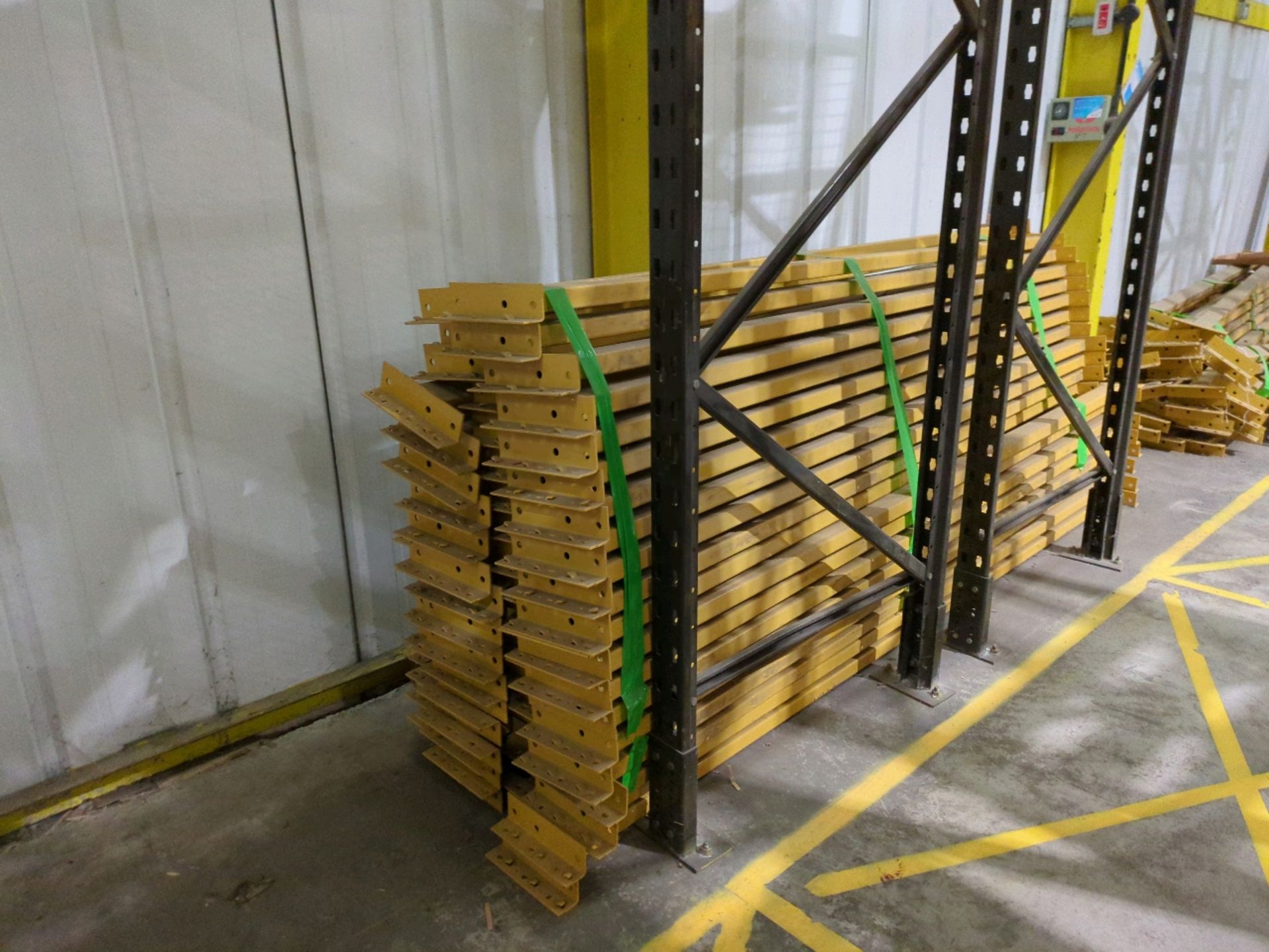 Large Quantity Of Pallet Racking Beams - Image 3 of 9