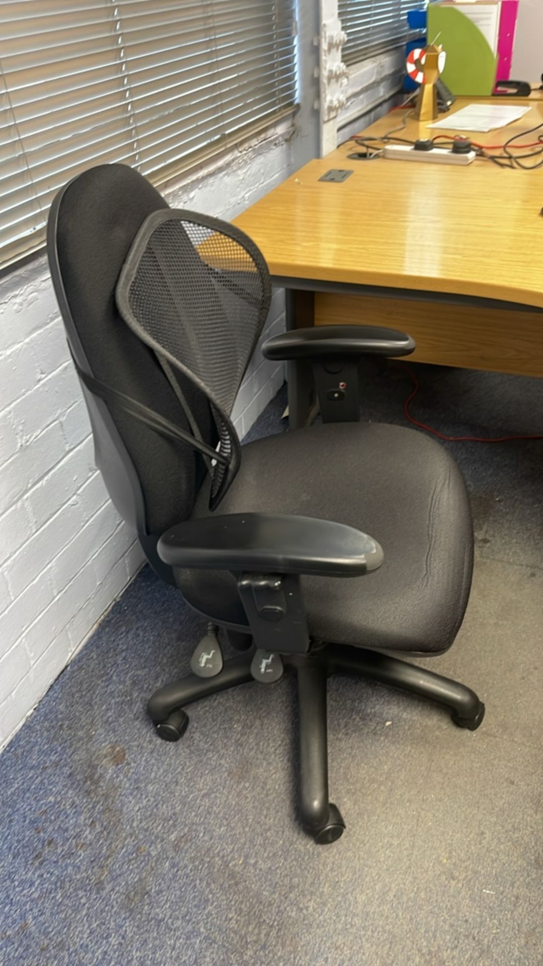 Bank Of 4 Desks, Chairs & Drawers - Image 12 of 18