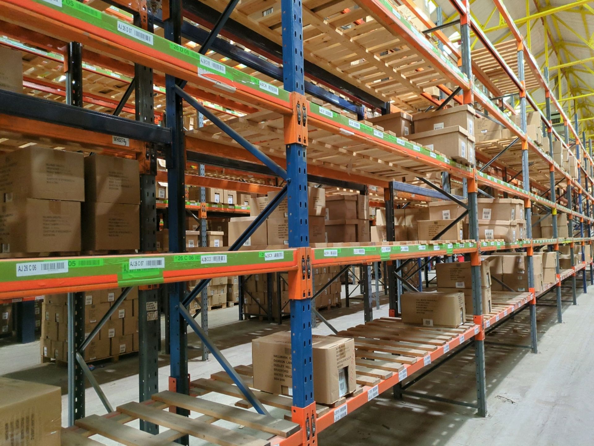 Run Of 44 Bays Of Back To Back Boltless Industrial Pallet Racking - Bild 19 aus 24