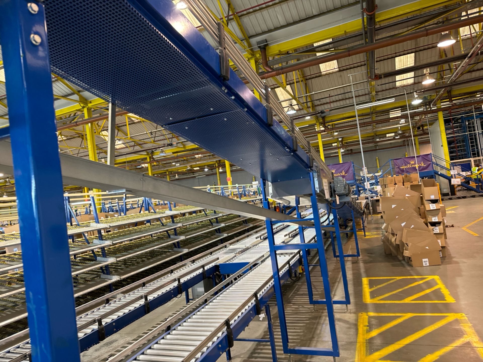 Motorised Conveyor Belt With Incline - Image 5 of 10