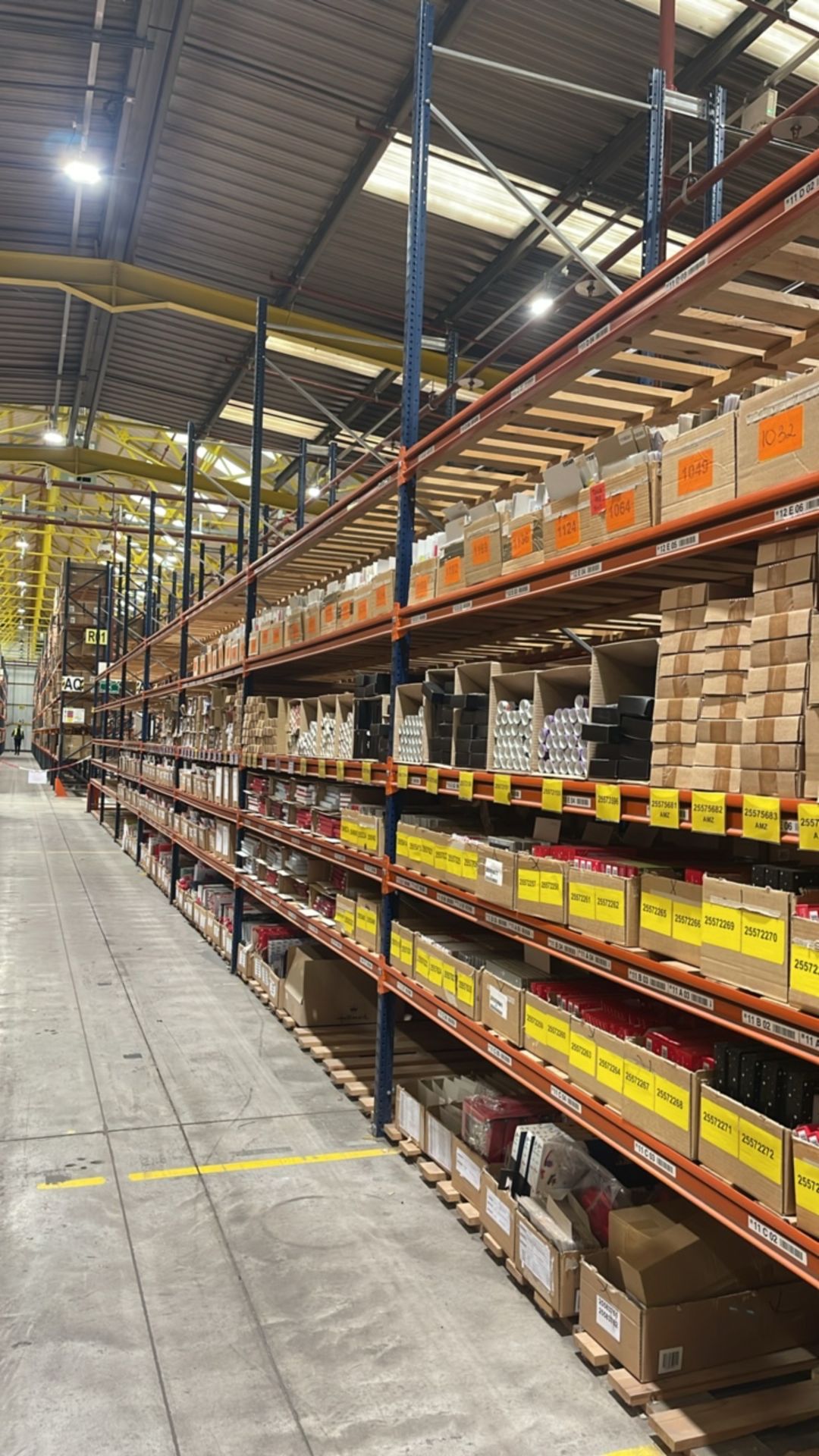 Run Of 18 Bays Of Back To Back Boltless Industrial Pallet Racking - Image 7 of 11