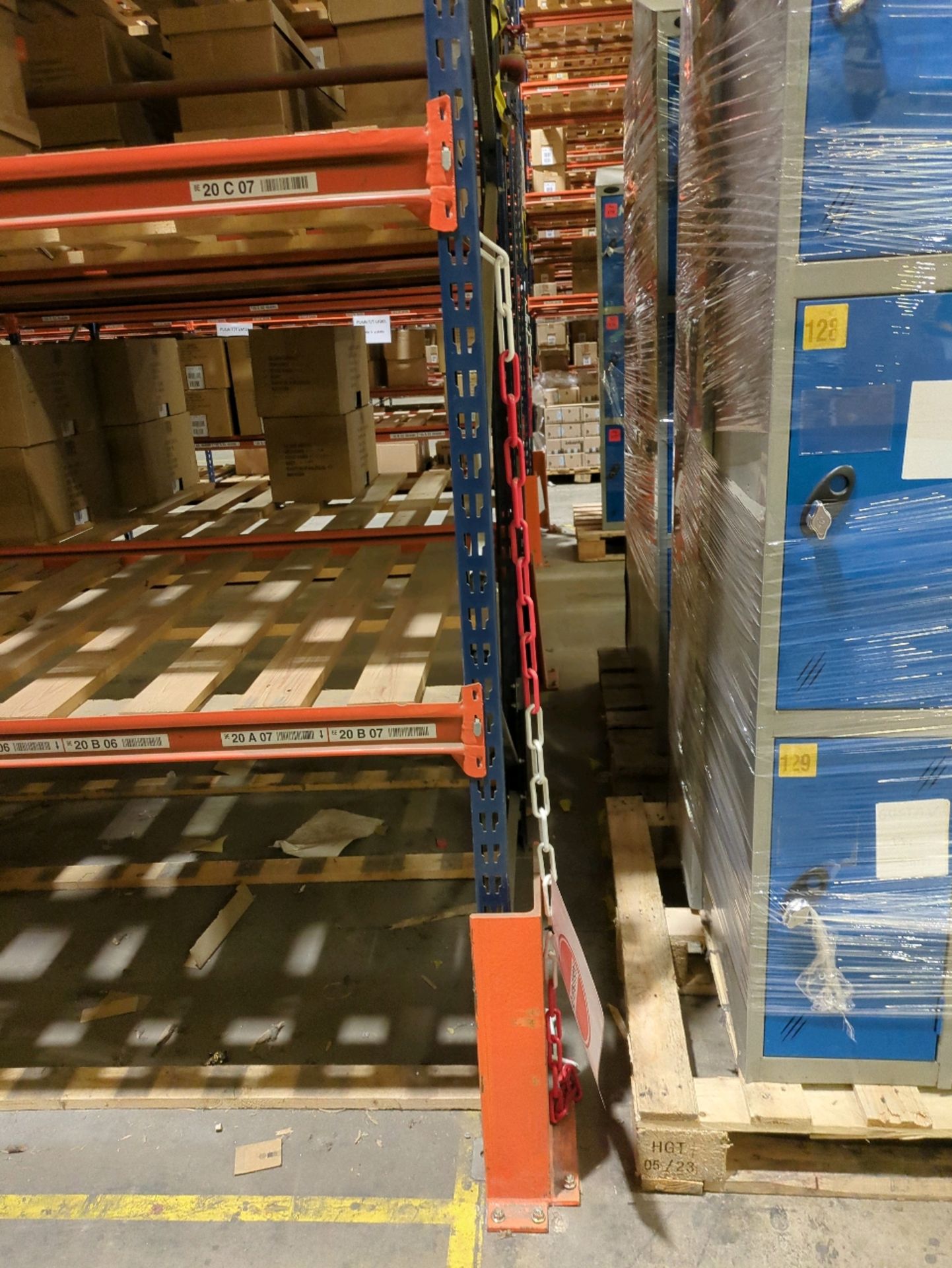 Run Of 20 Bays Of Back To Back Boltless Industrial Pallet Racking - Bild 10 aus 12