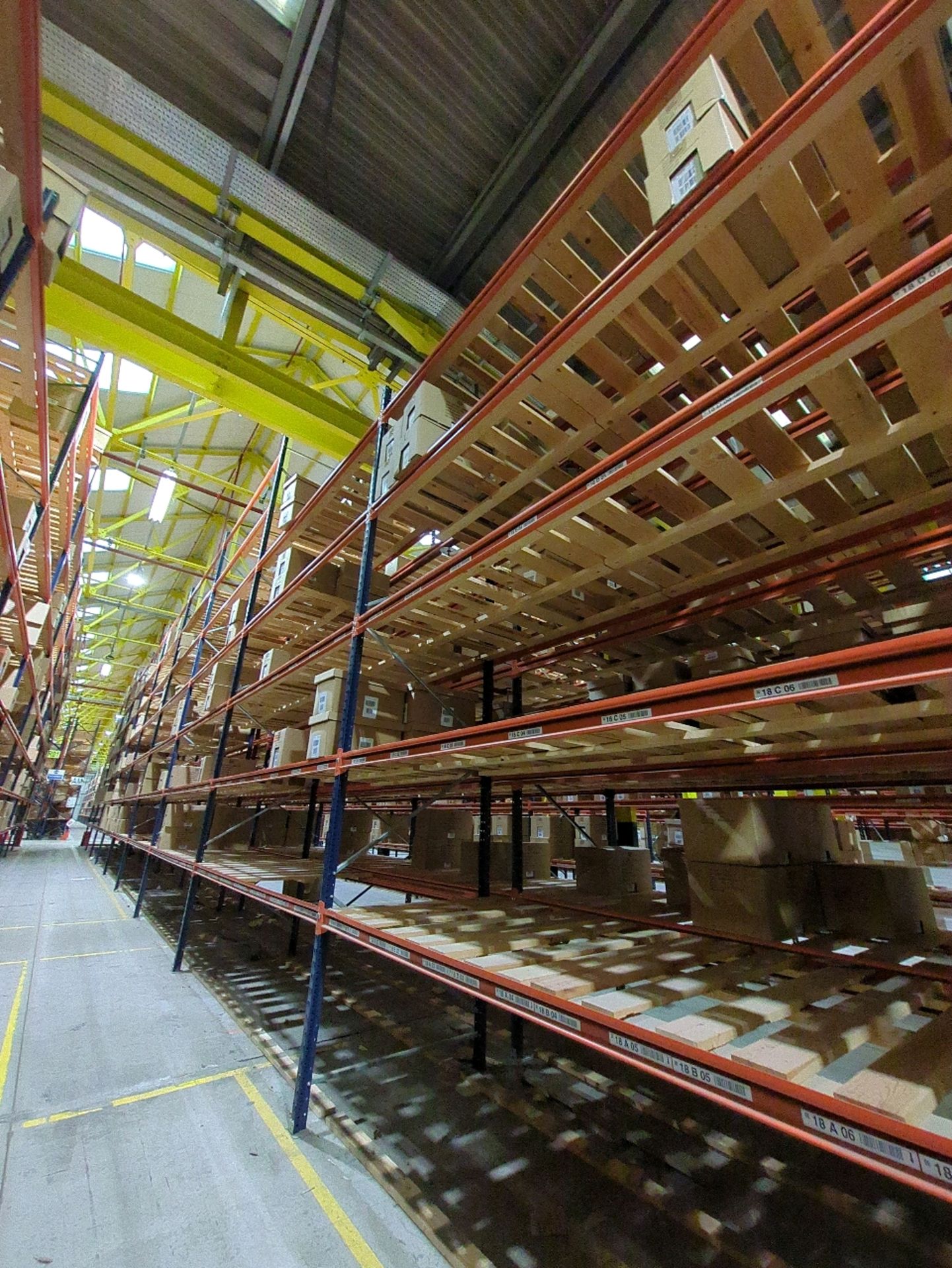 Run Of 20 Bays Of Back To Back Boltless Industrial Pallet Racking - Bild 12 aus 12