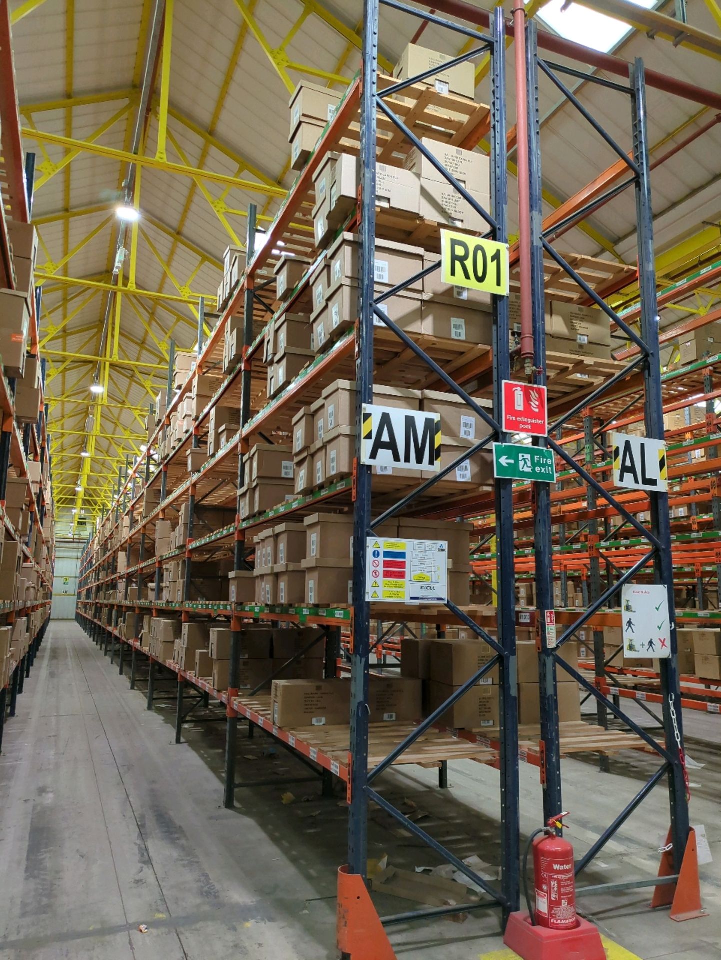 Run Of 44 Bays Of Back To Back Boltless Industrial Pallet Racking - Image 2 of 21