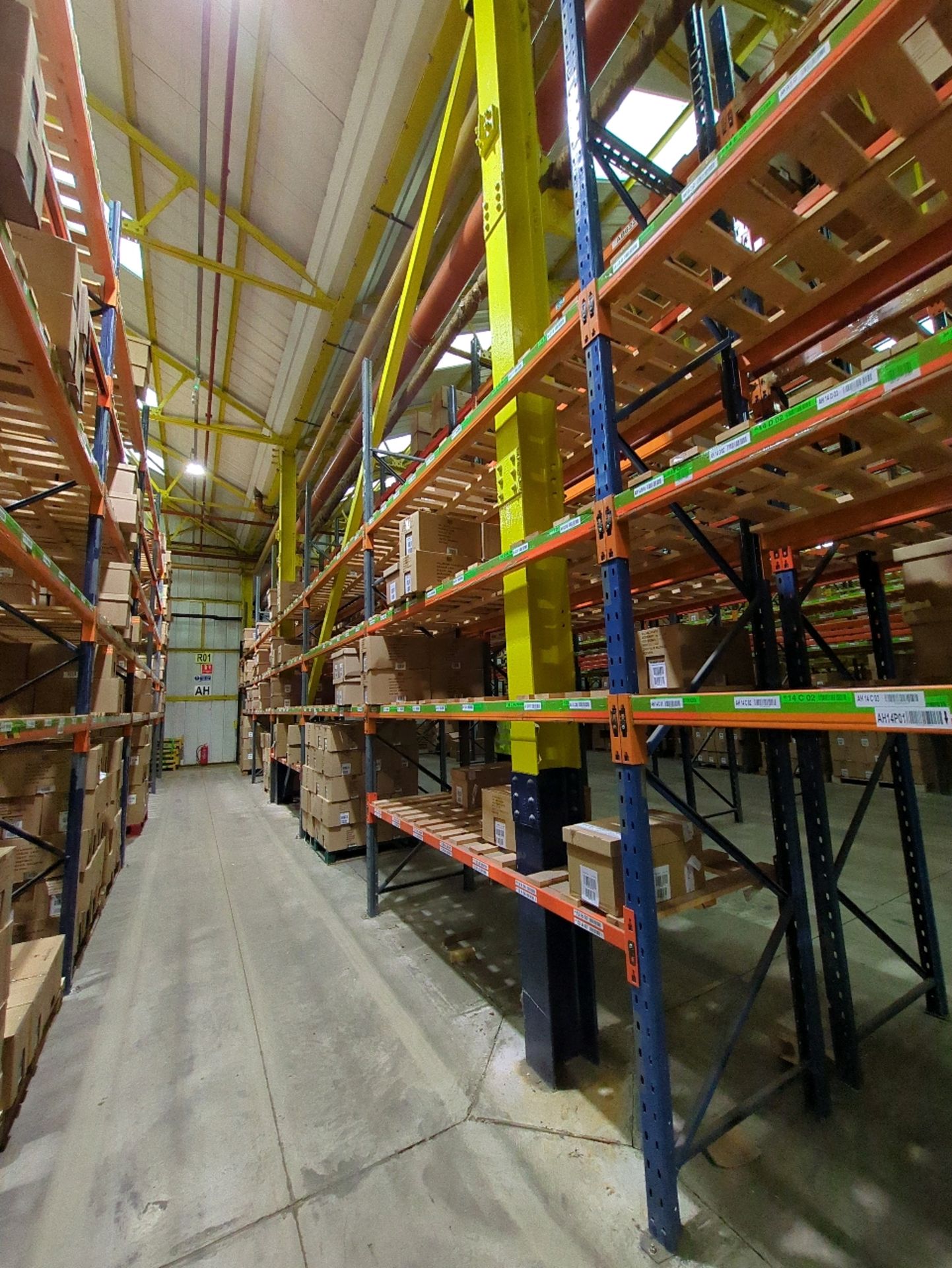 Run Of 44 Bays Of Back To Back Boltless Industrial Pallet Racking - Image 13 of 20