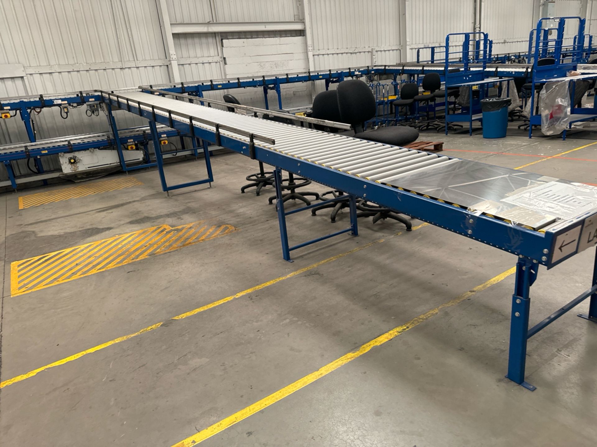 Gravity Roller Conveyor Belt On Decline