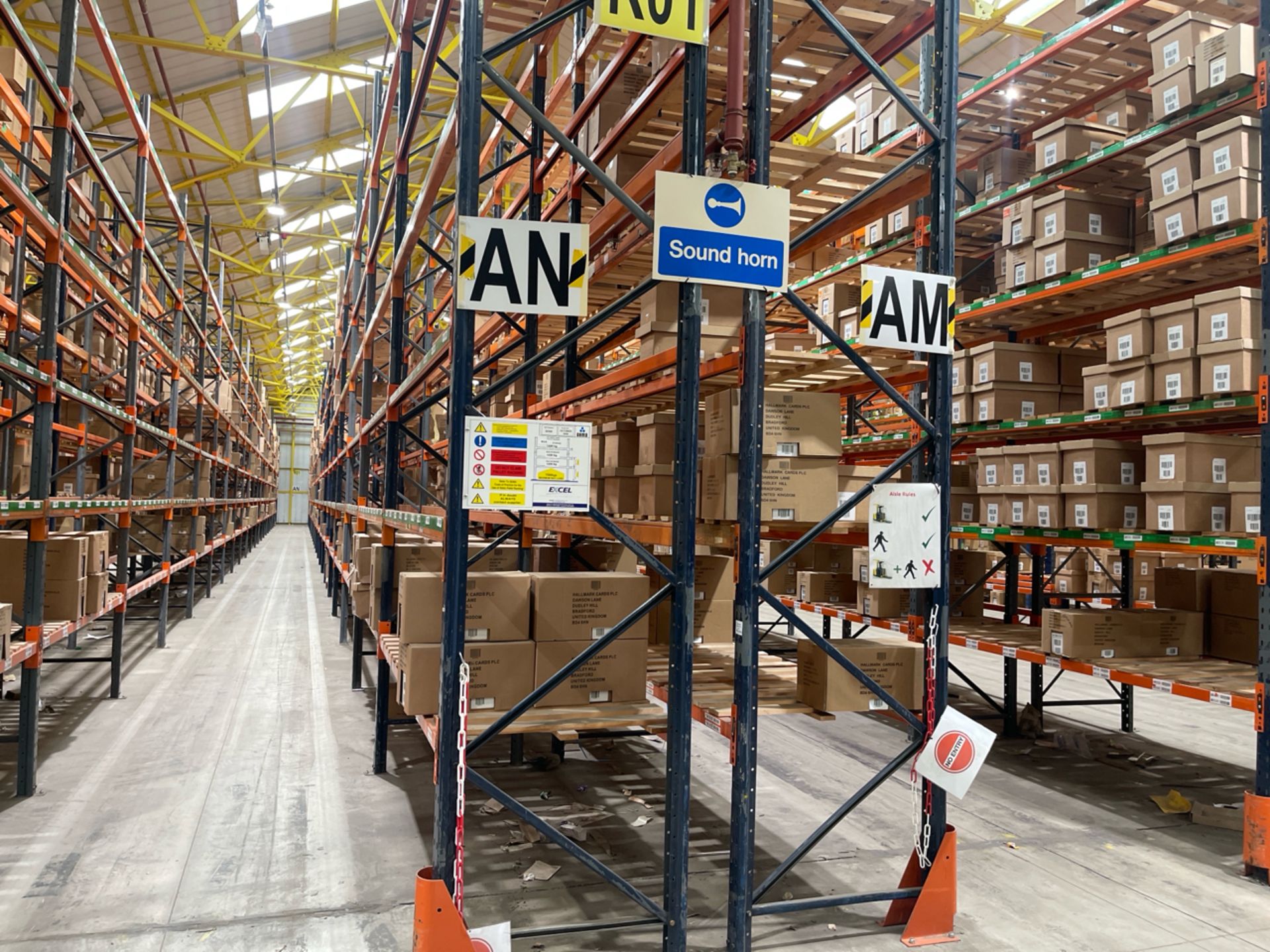 Run Of 44 Bays Of Back To Back Boltless Industrial Pallet Racking