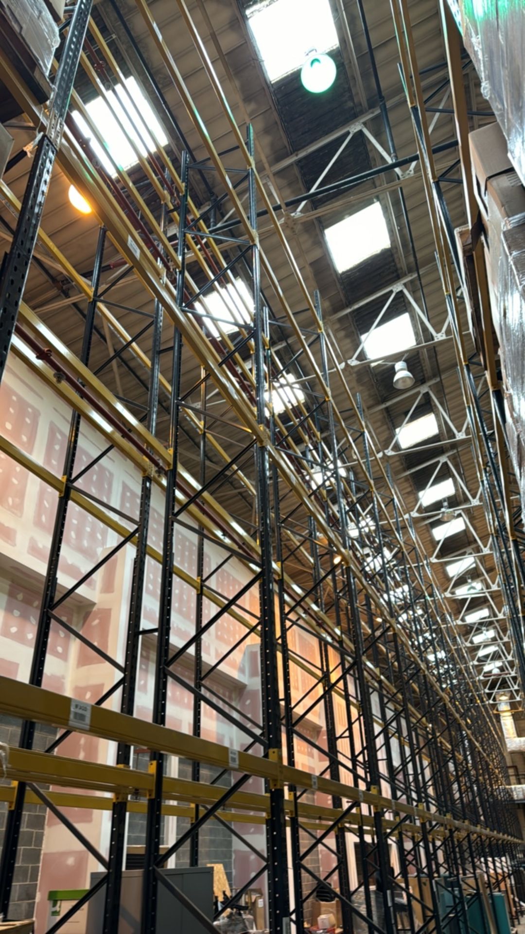 Run Of 23 Bays Of Back To Back Boltless Industrial Pallet Racking - Image 12 of 12