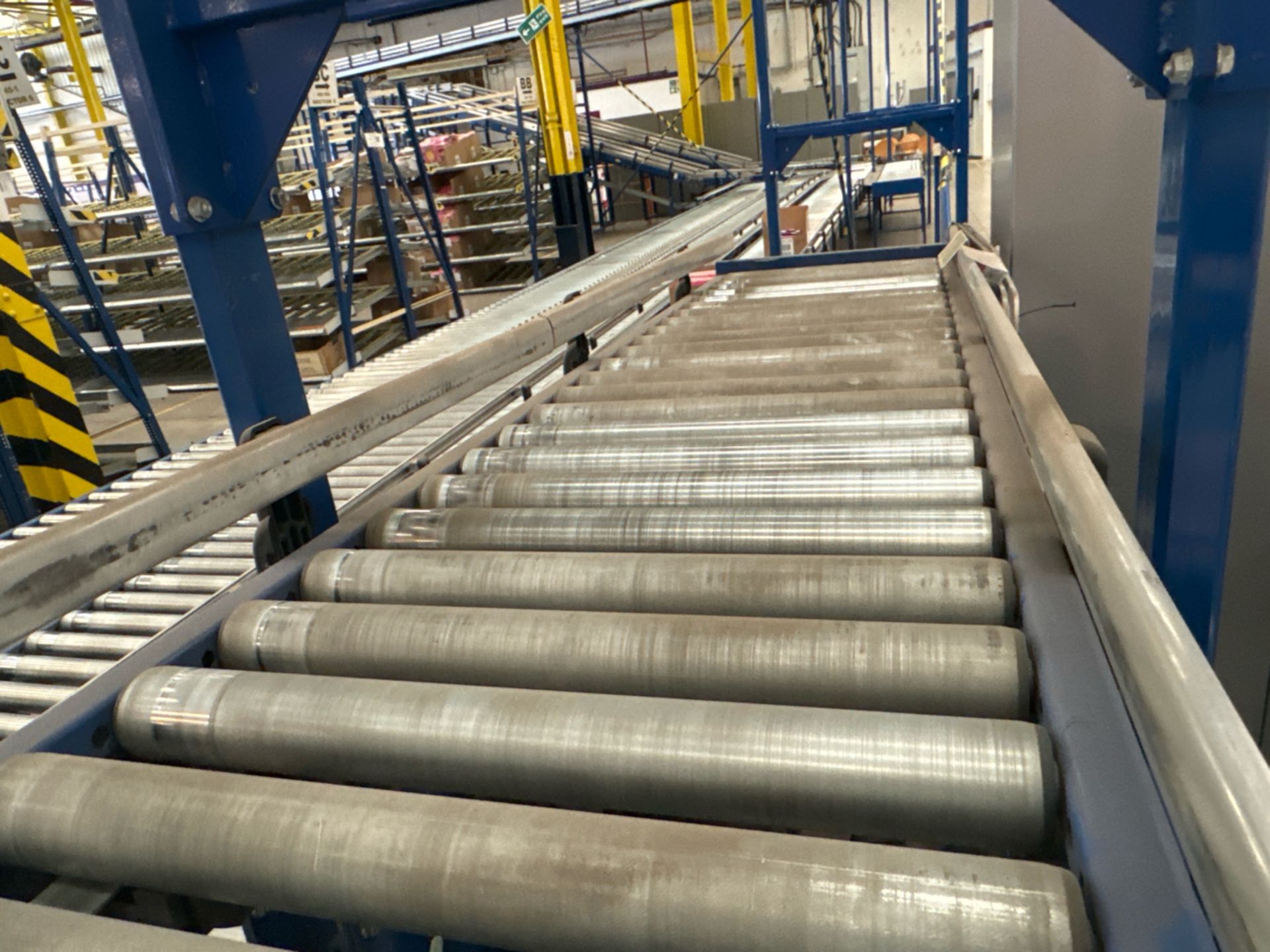 Elevated Motorised Roller Conveyor - Image 10 of 12