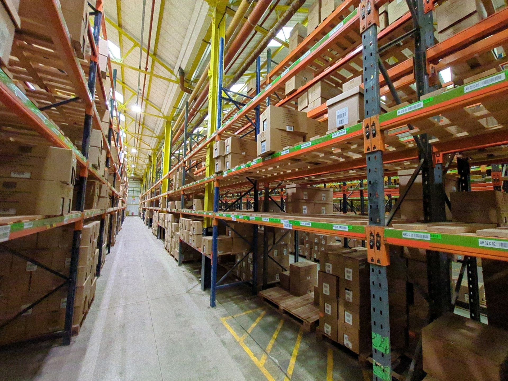 Run Of 44 Bays Of Back To Back Boltless Industrial Pallet Racking - Image 10 of 20