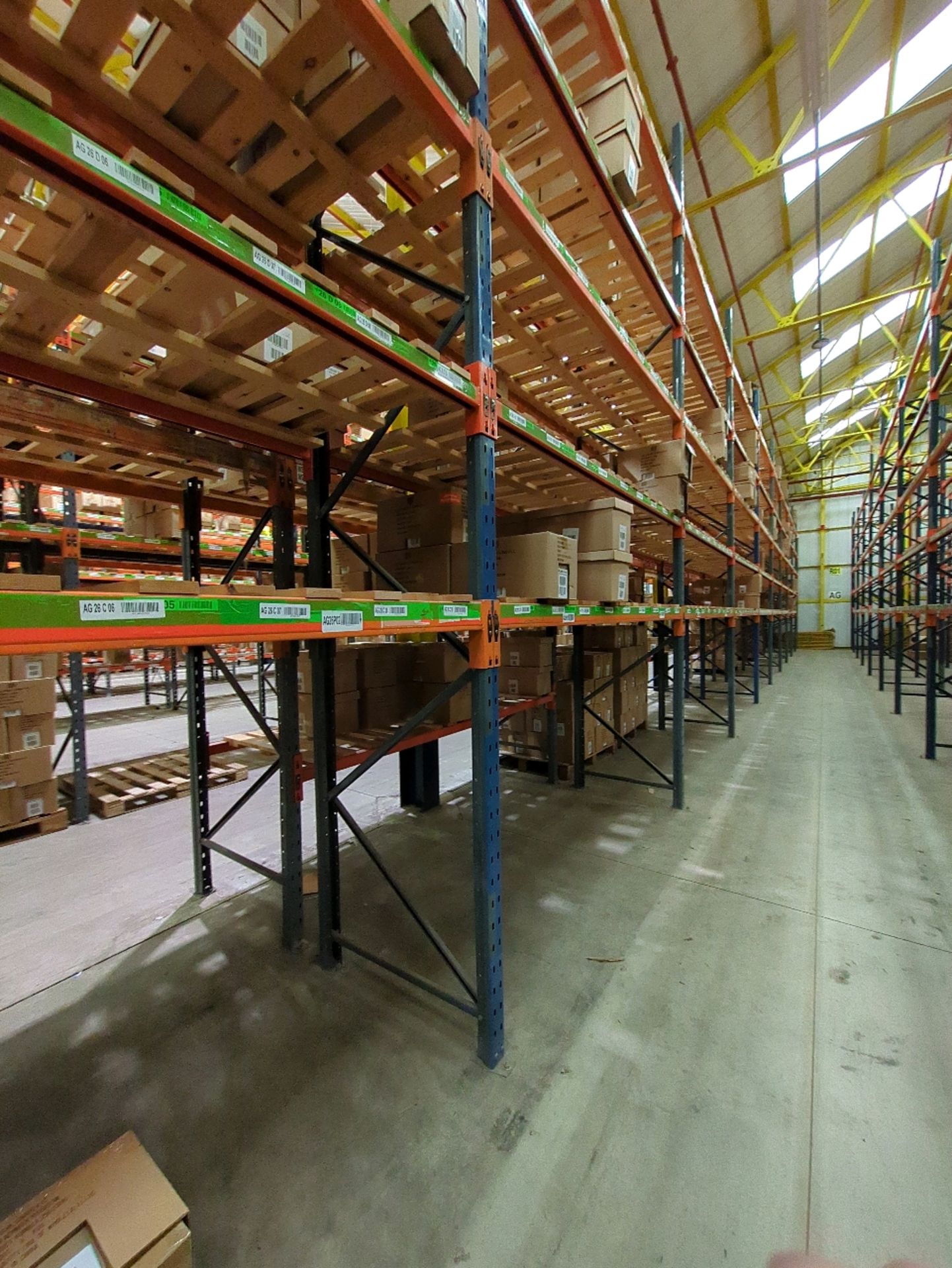 Run Of 44 Bays Of Back To Back Boltless Industrial Pallet Racking - Image 19 of 20