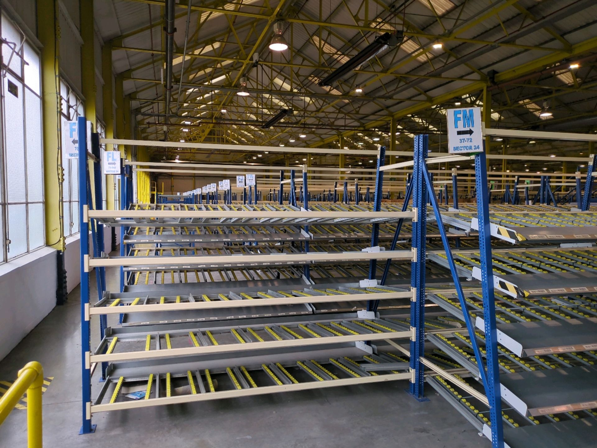 A Run Of 9 Bays Of Back To Back Flow Racks - Image 10 of 13