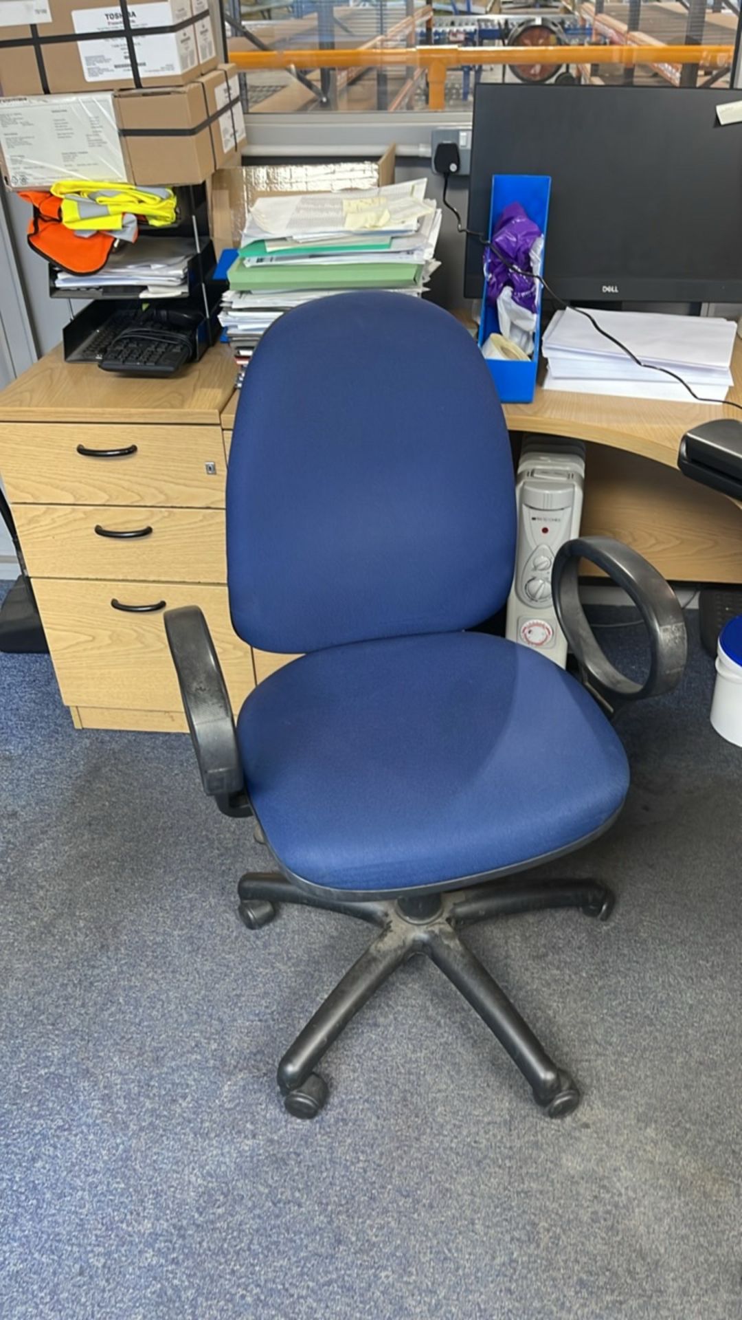 Bank Of 4 Desks, Chairs & Drawers - Image 17 of 18